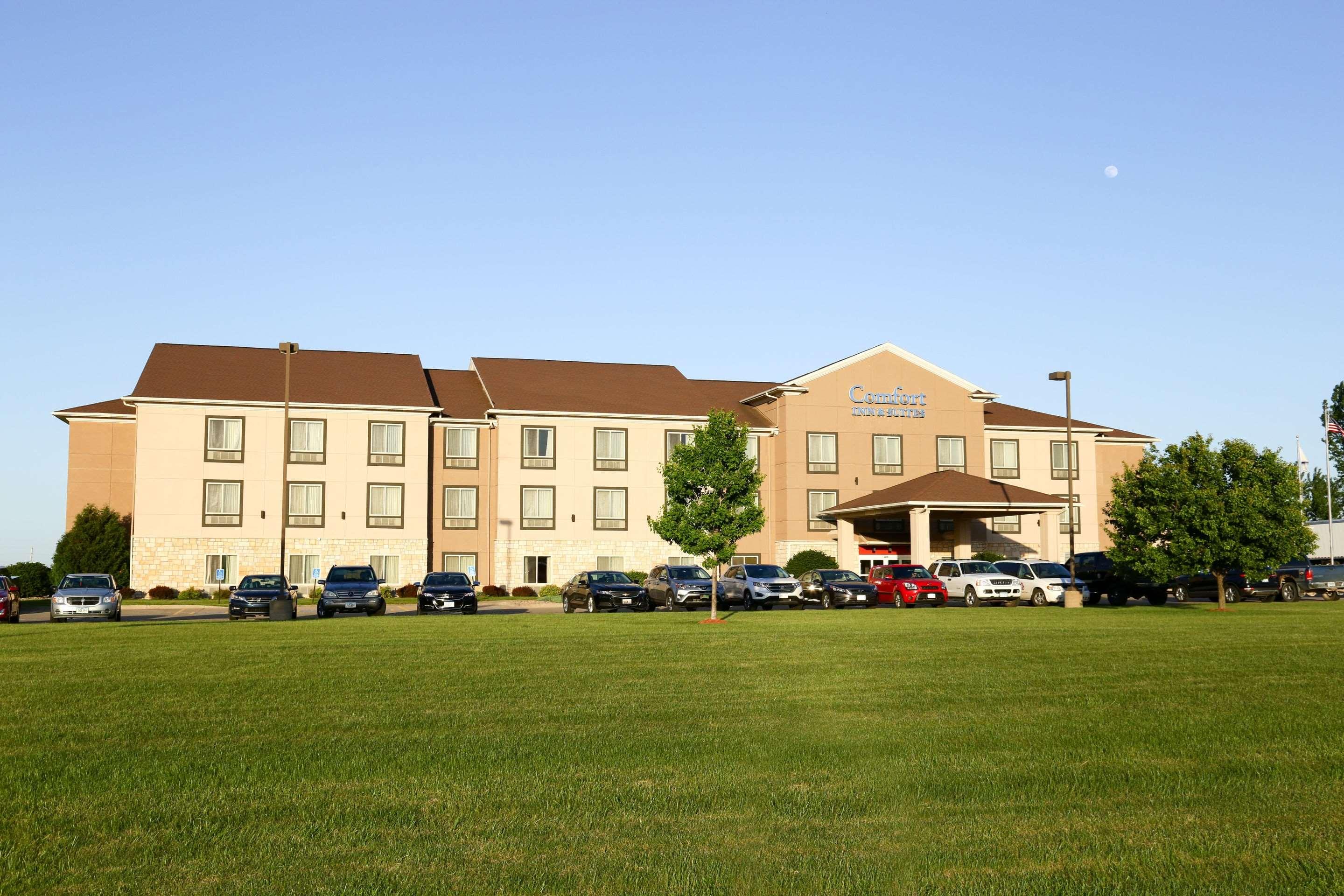 Comfort Inn & Suites — photo 4