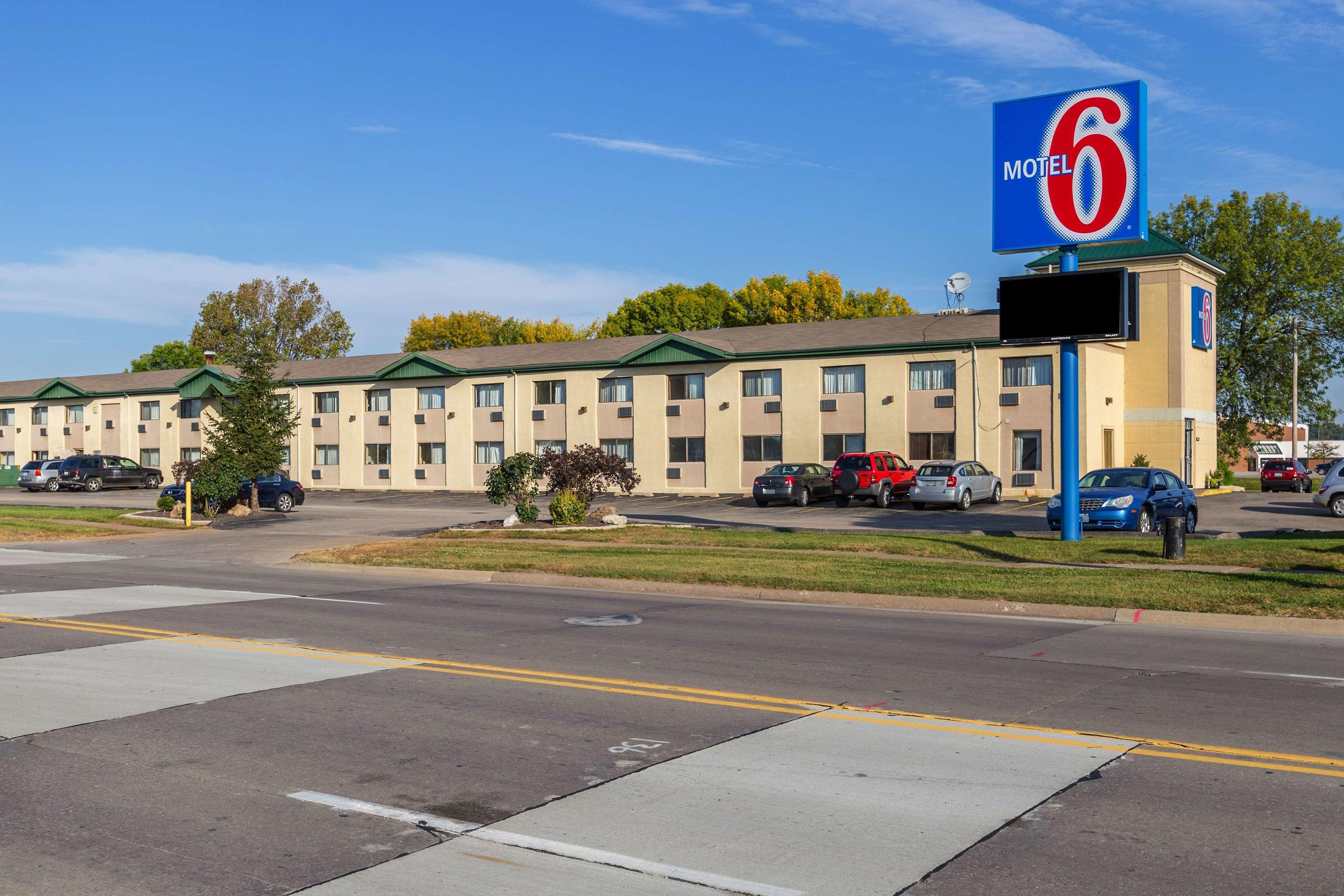 Motel 6 Moline — photo 4