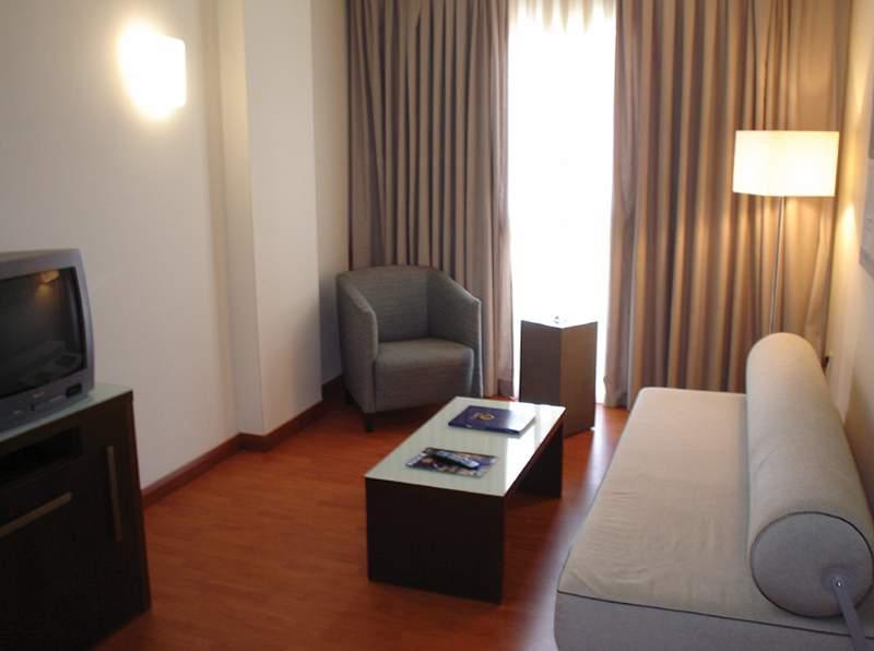 Hotel Vértice Sevilla — photo 3