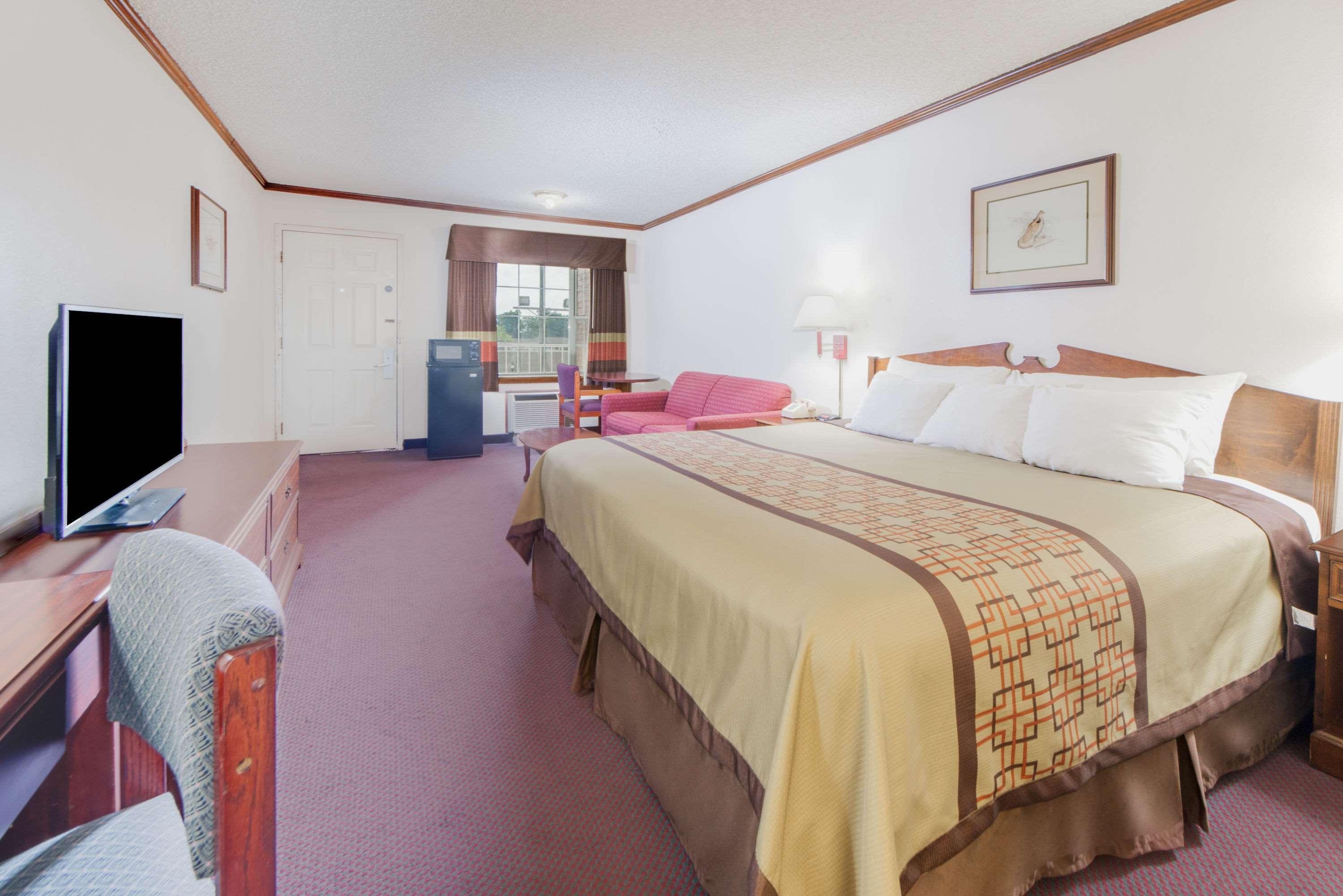 Days Inn Monett — photo 5