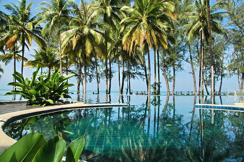 Outrigger Khao Lak Beach Resort — photo 4
