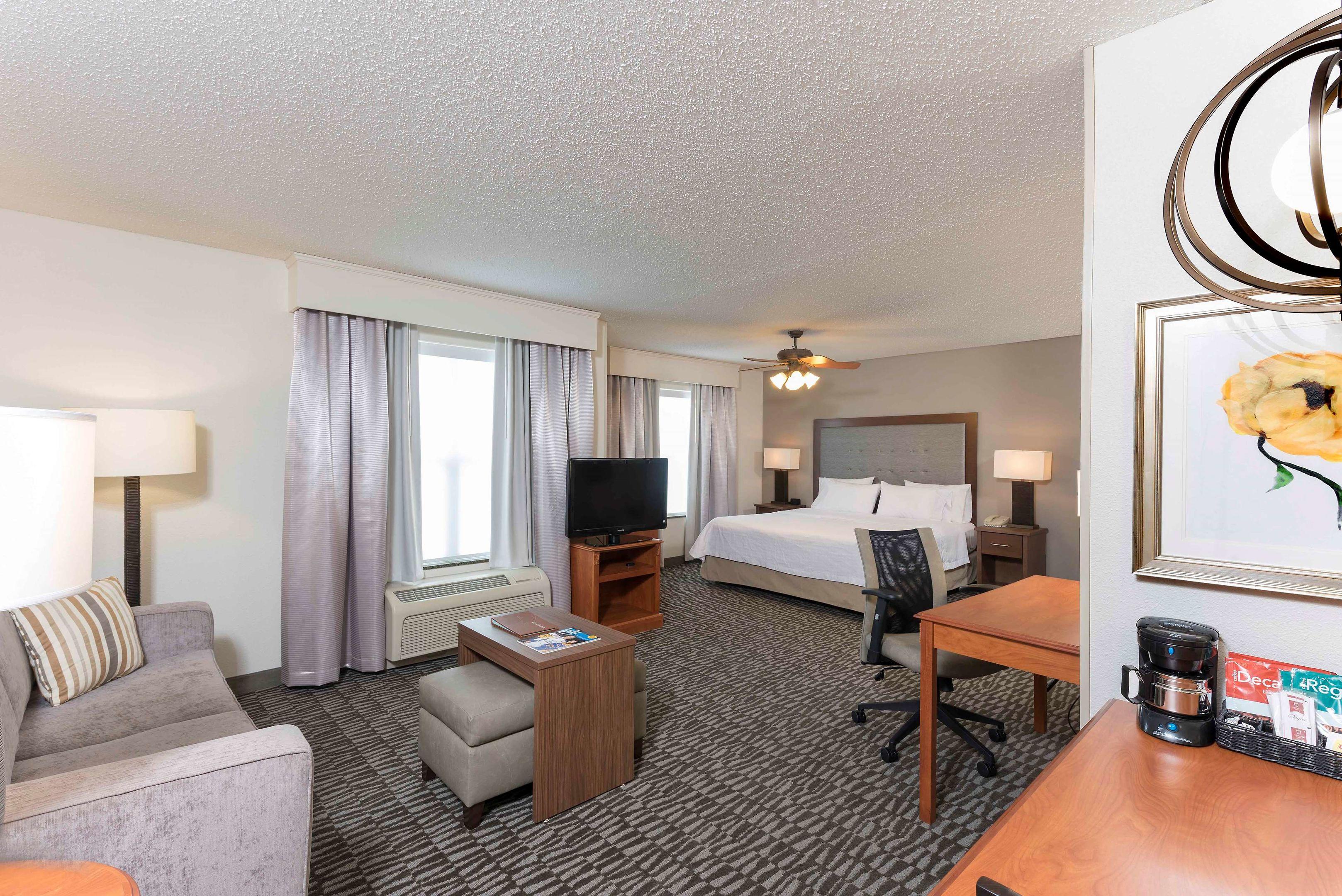 Homewood Suites by Hilton Indianapolis-Airport/Plainfield — photo 4