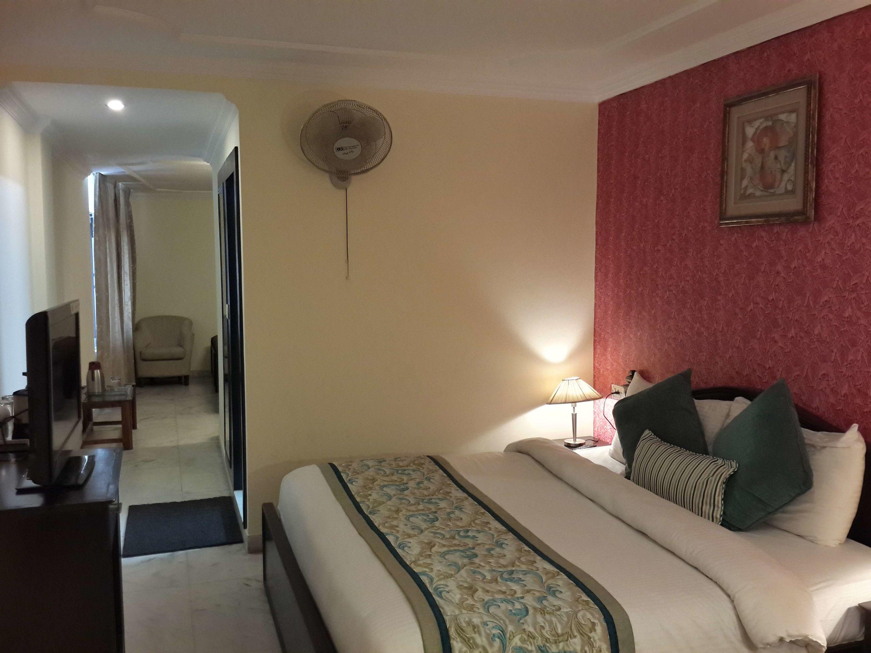 Tulip Inn Green Castle — photo 4