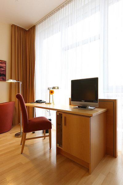 Airporthotel Berlin-Adlershof — photo 4