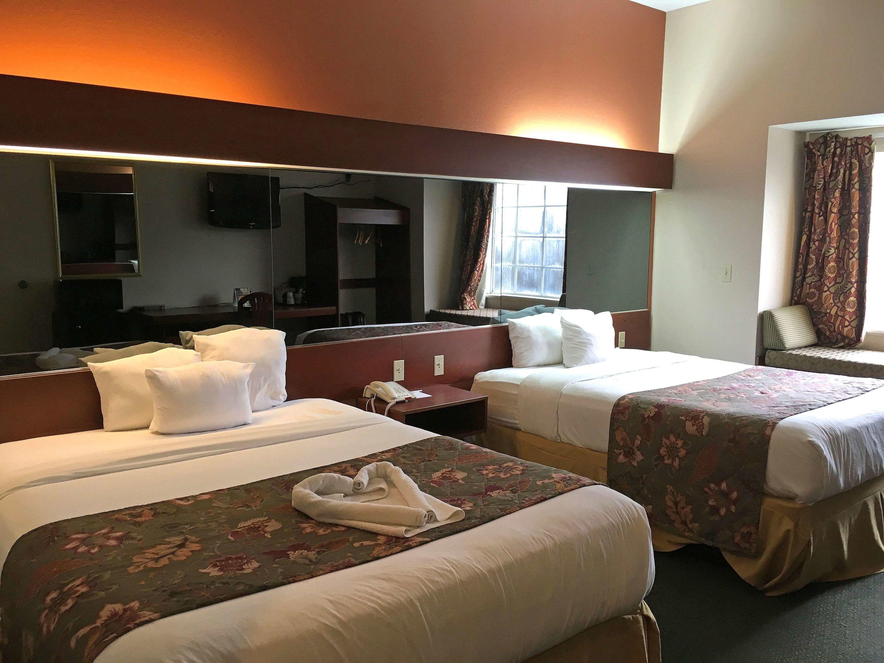 Americas Best Value Inn & Suites - Lake Charles / I-210 Exit 5