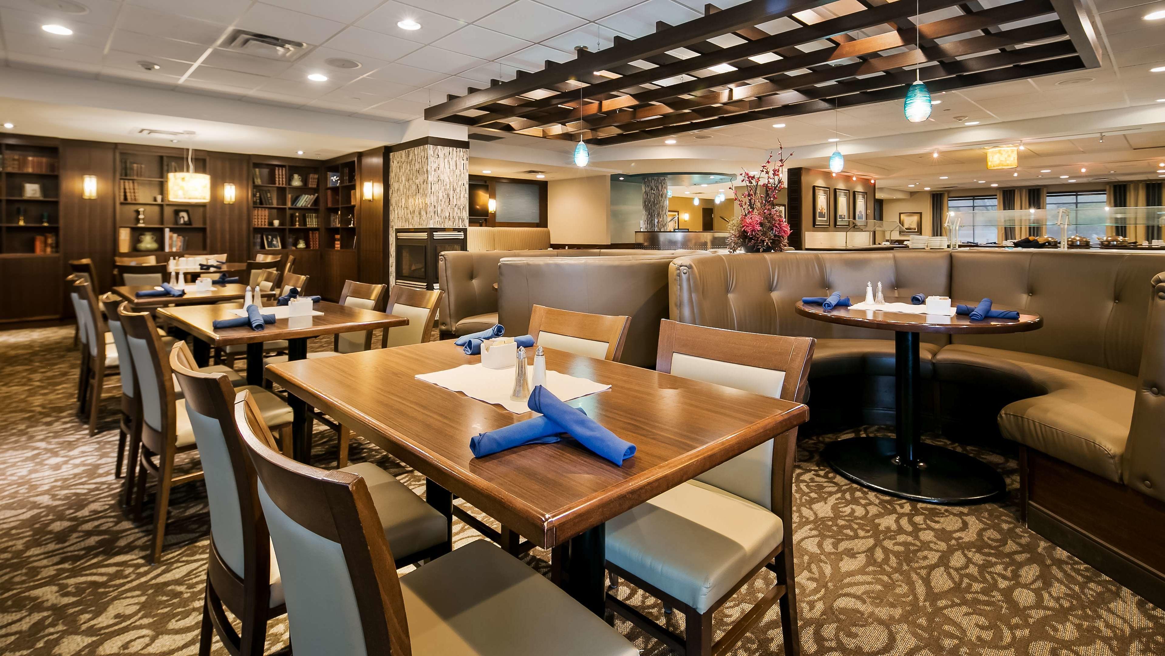 Best Western Plus Port O'Call Hotel — photo 4