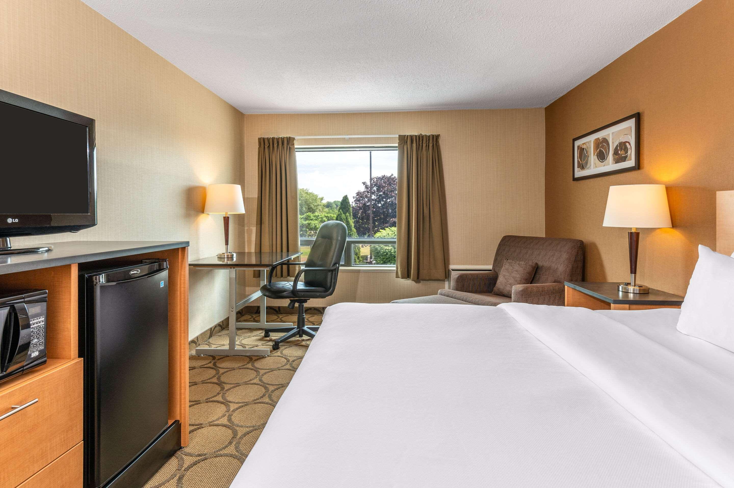 Comfort Inn Sudbury South End — photo 4