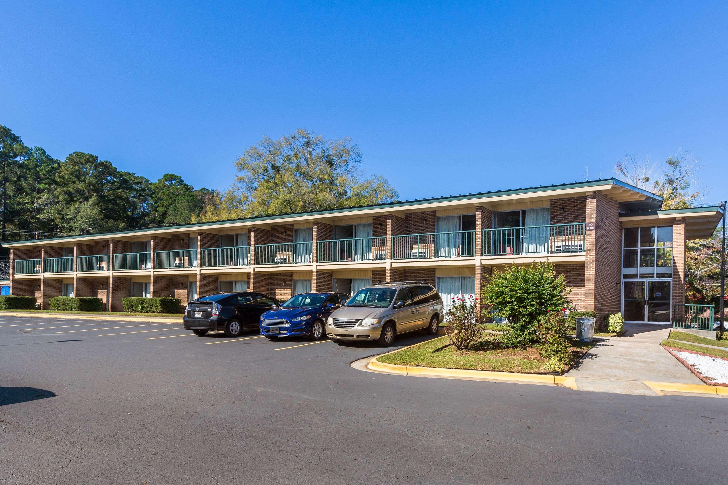 Rodeway Inn — photo 4