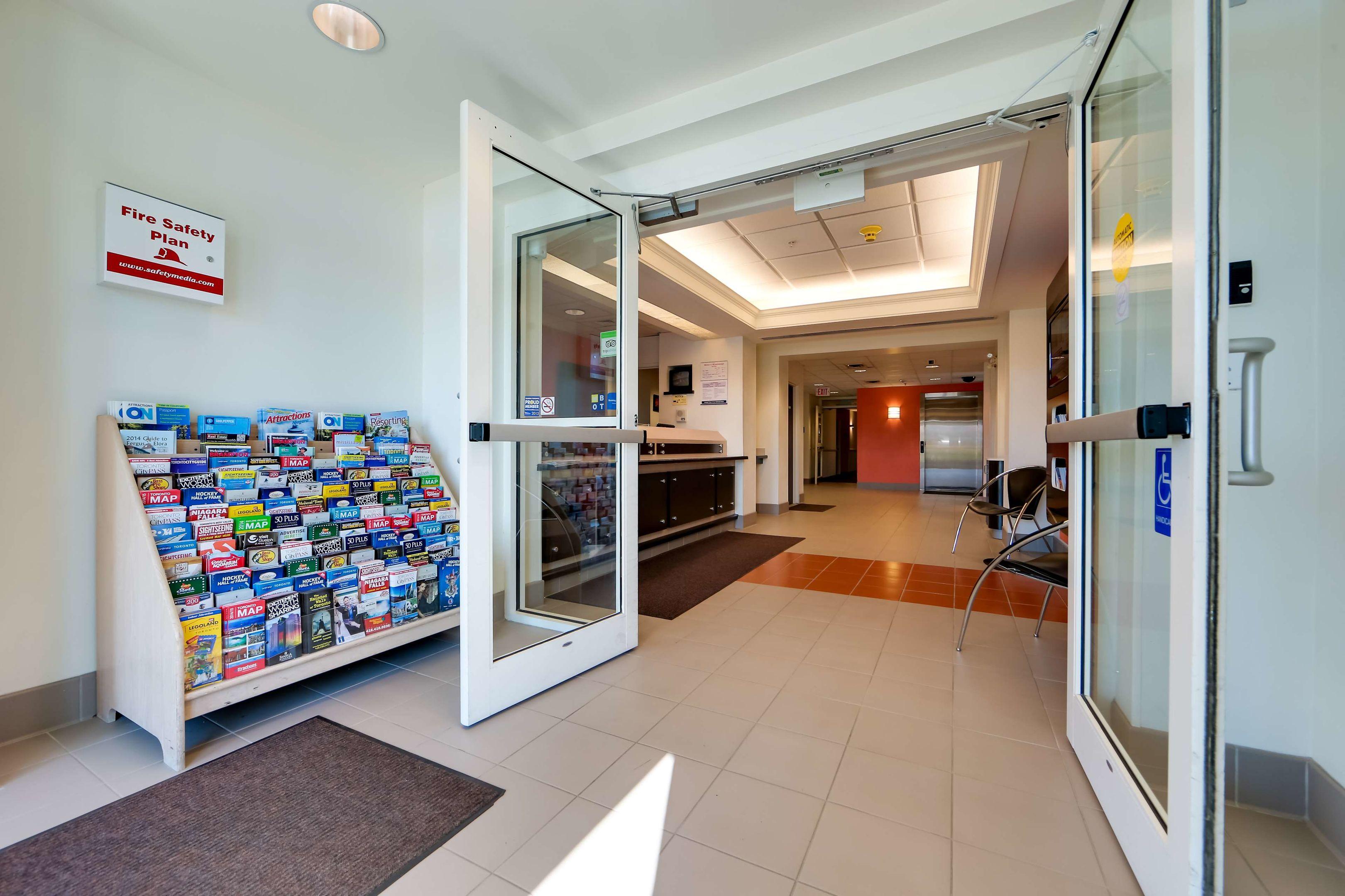 Motel 6 Toronto - Mississauga — photo 5