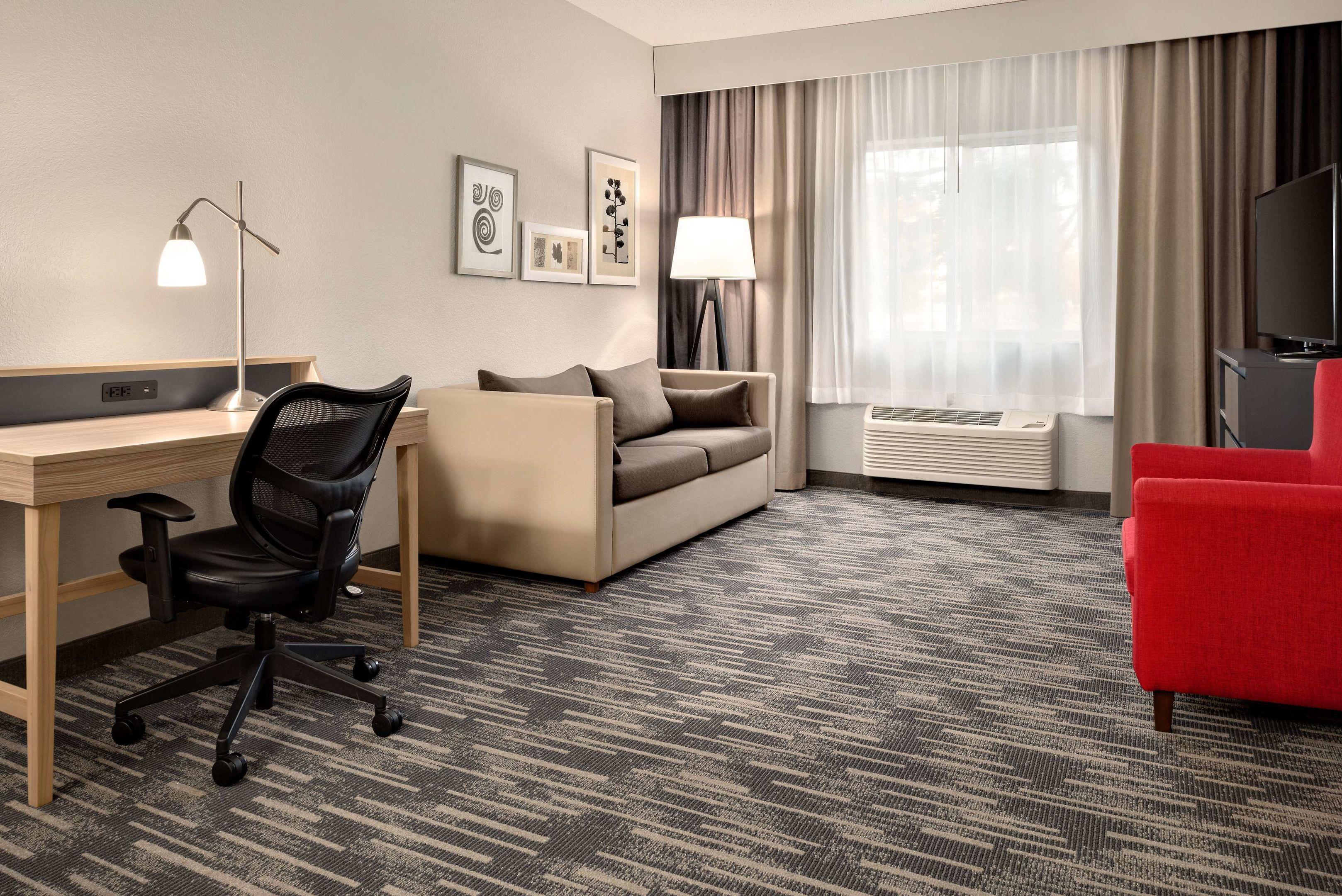 Country Inn & Suites by Radisson, Brookings, SD — photo 5