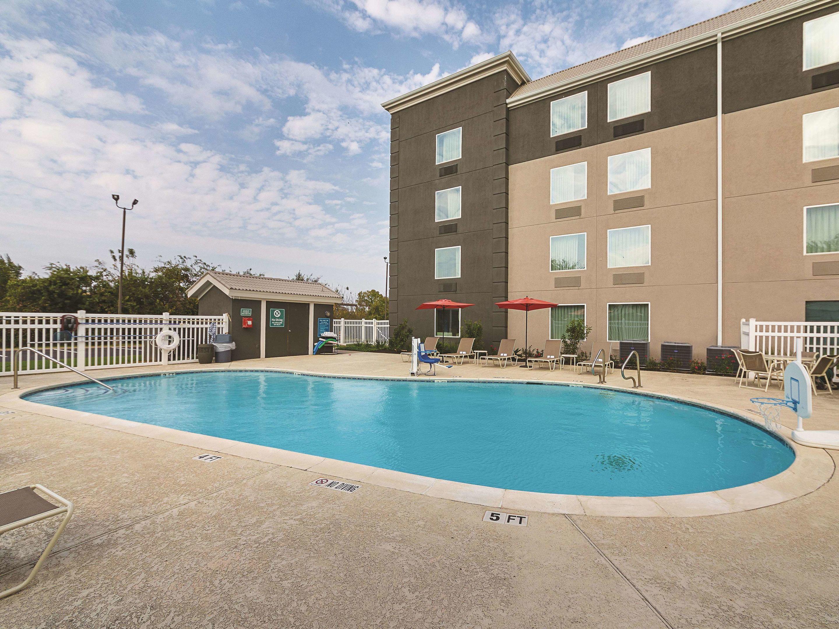 La Quinta Inn & Suites Round Rock South — photo 4
