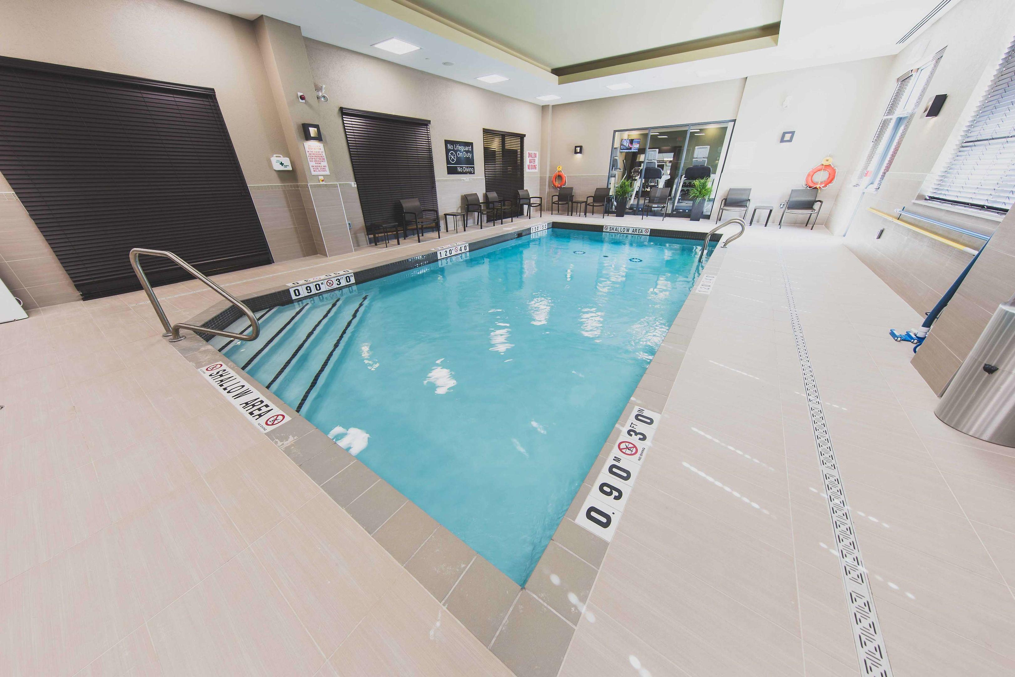 Hampton Inn & Suites by Hilton Bolton — photo 3
