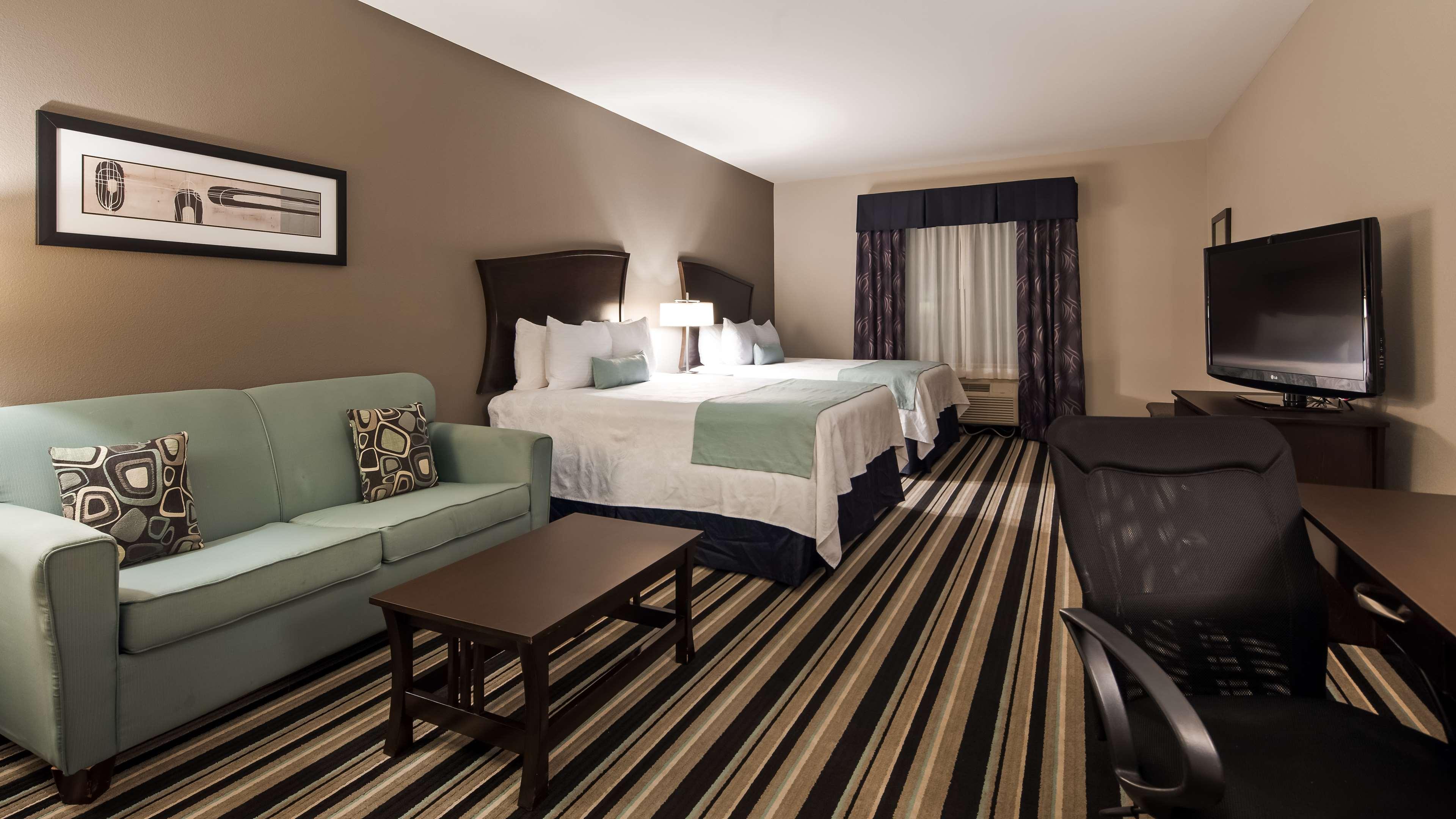 Best Western Plus Sand Bass Inn & Suites — photo 4