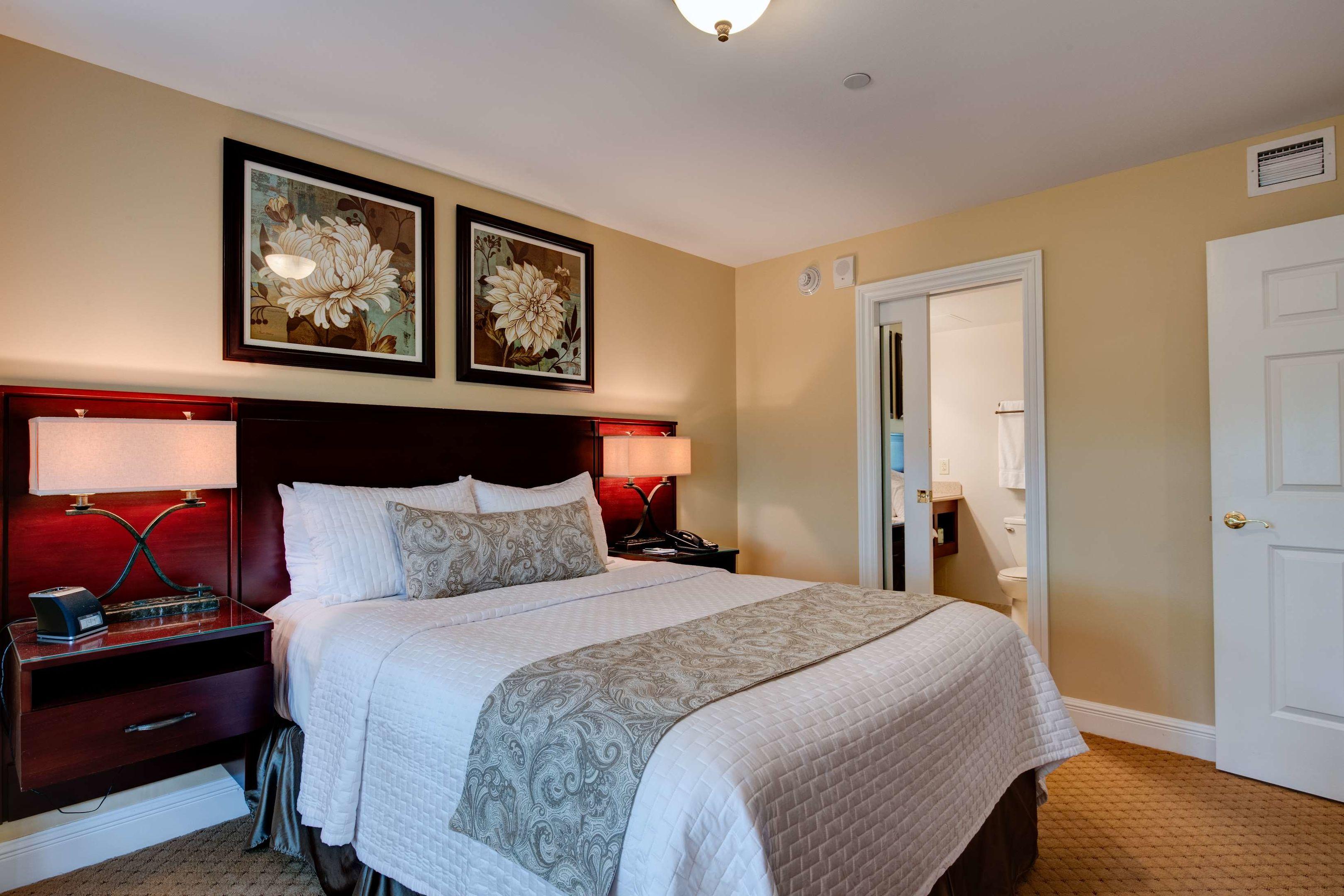 Nassau Inn — photo 4