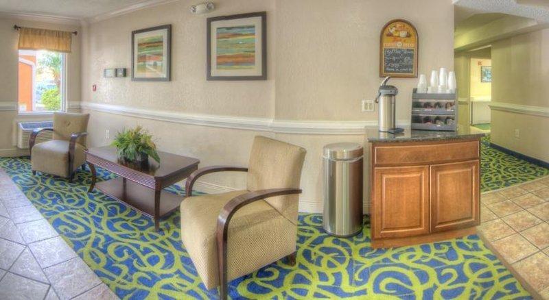 InTown Suites Orlando/Florida Turnpike — photo 5