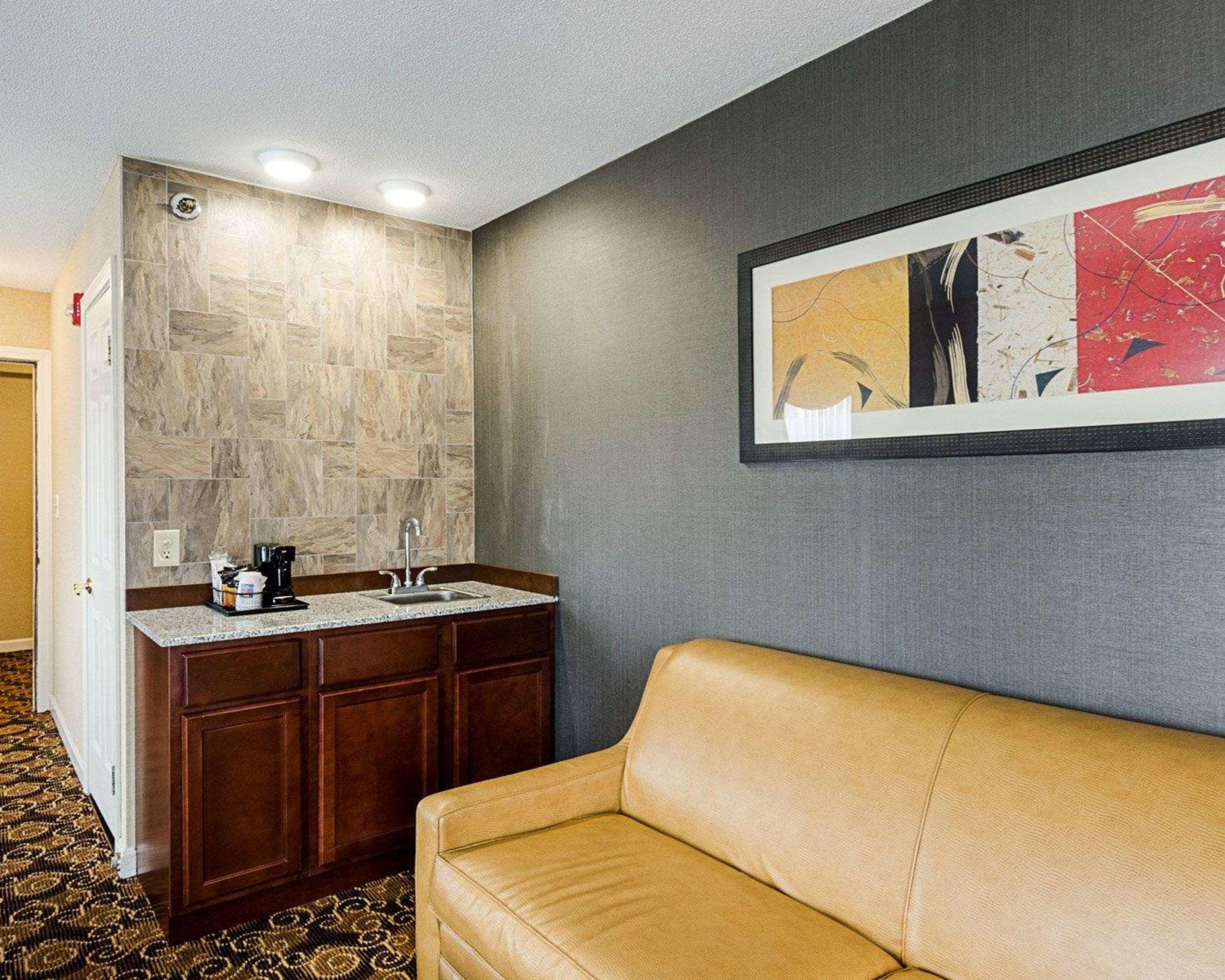 Comfort Inn — photo 3