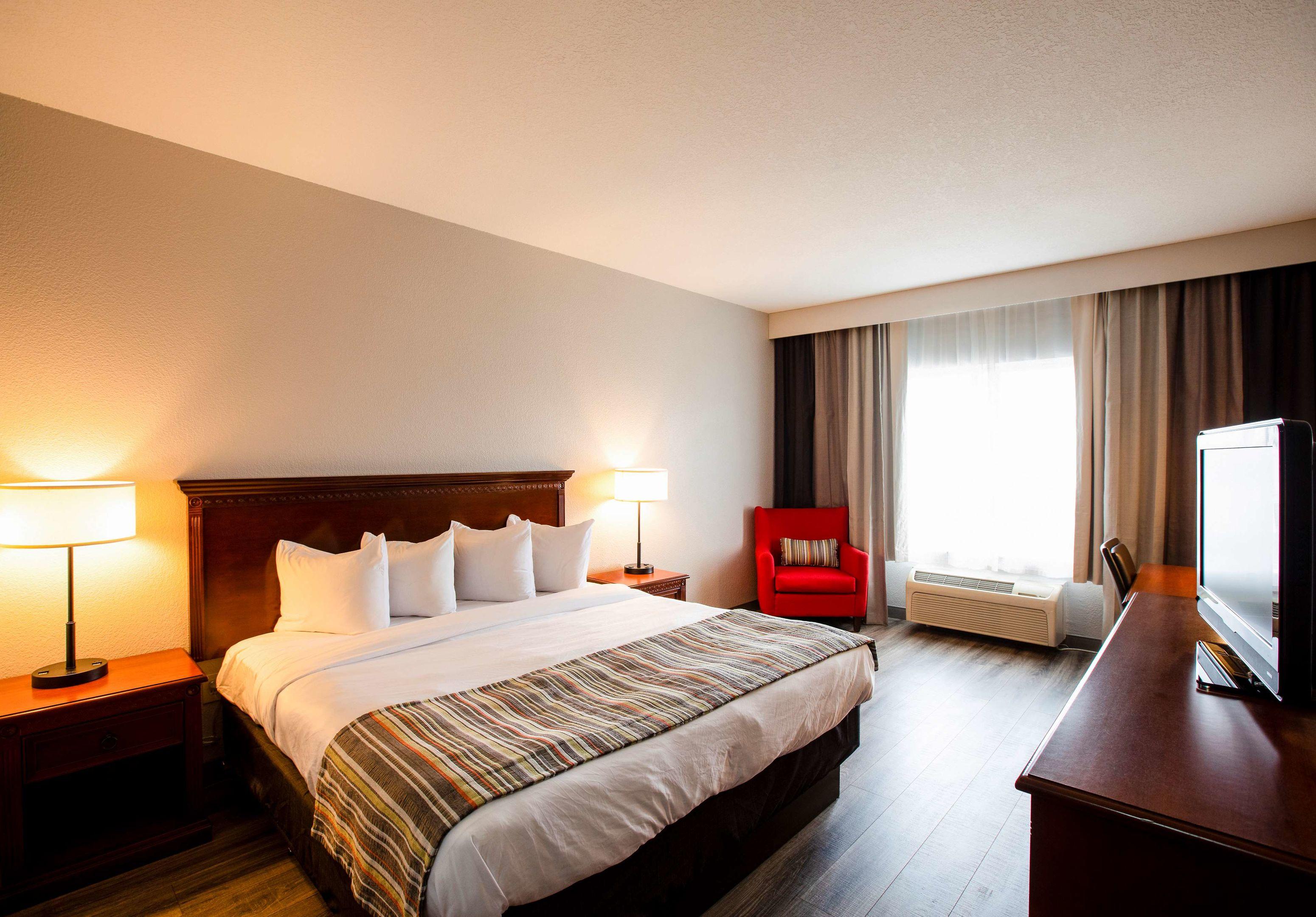 Country Inn & Suites by Radisson, Wilson, NC — photo 3
