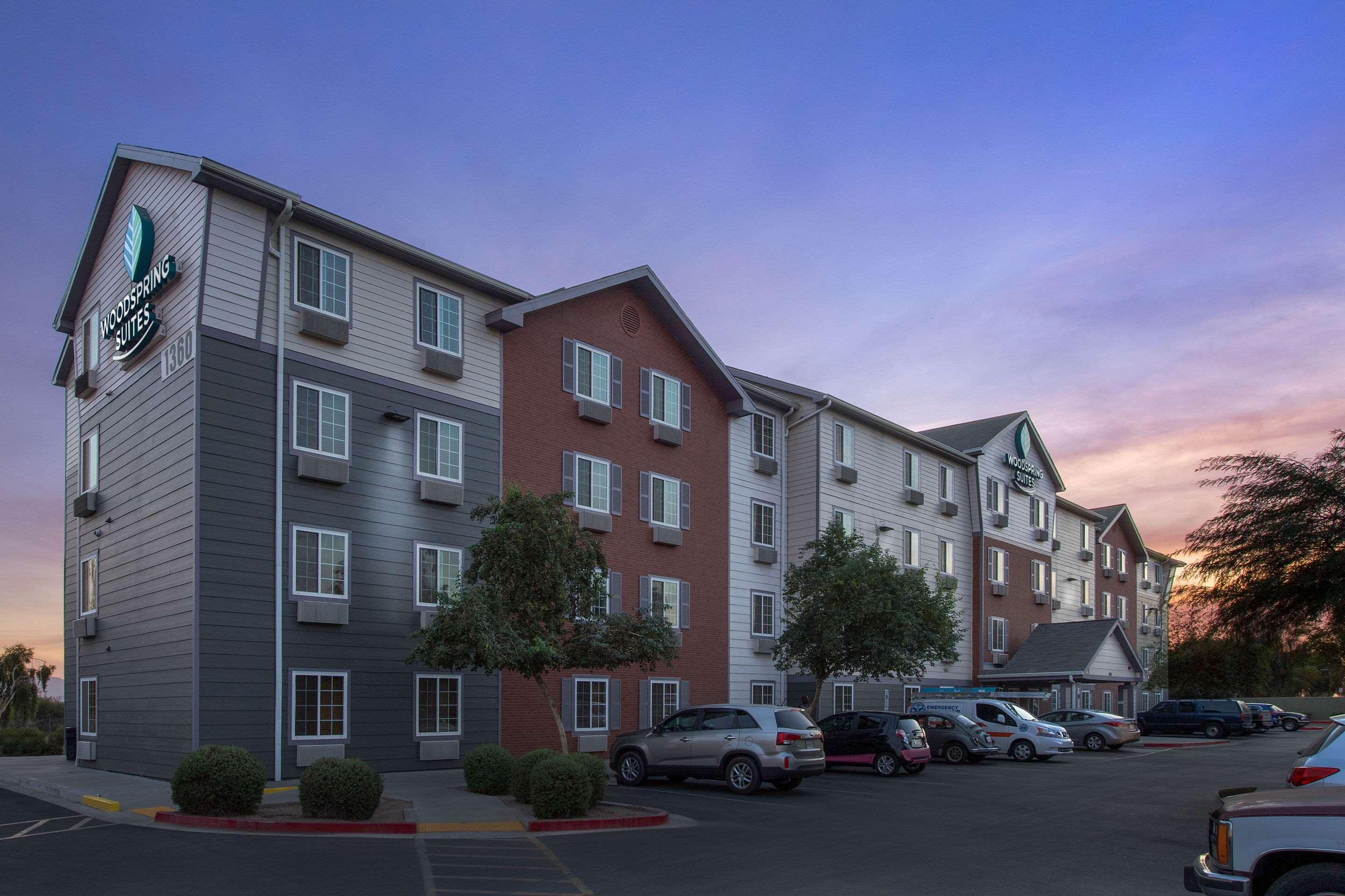 WoodSpring Suites Phoenix I-10 West — photo 5