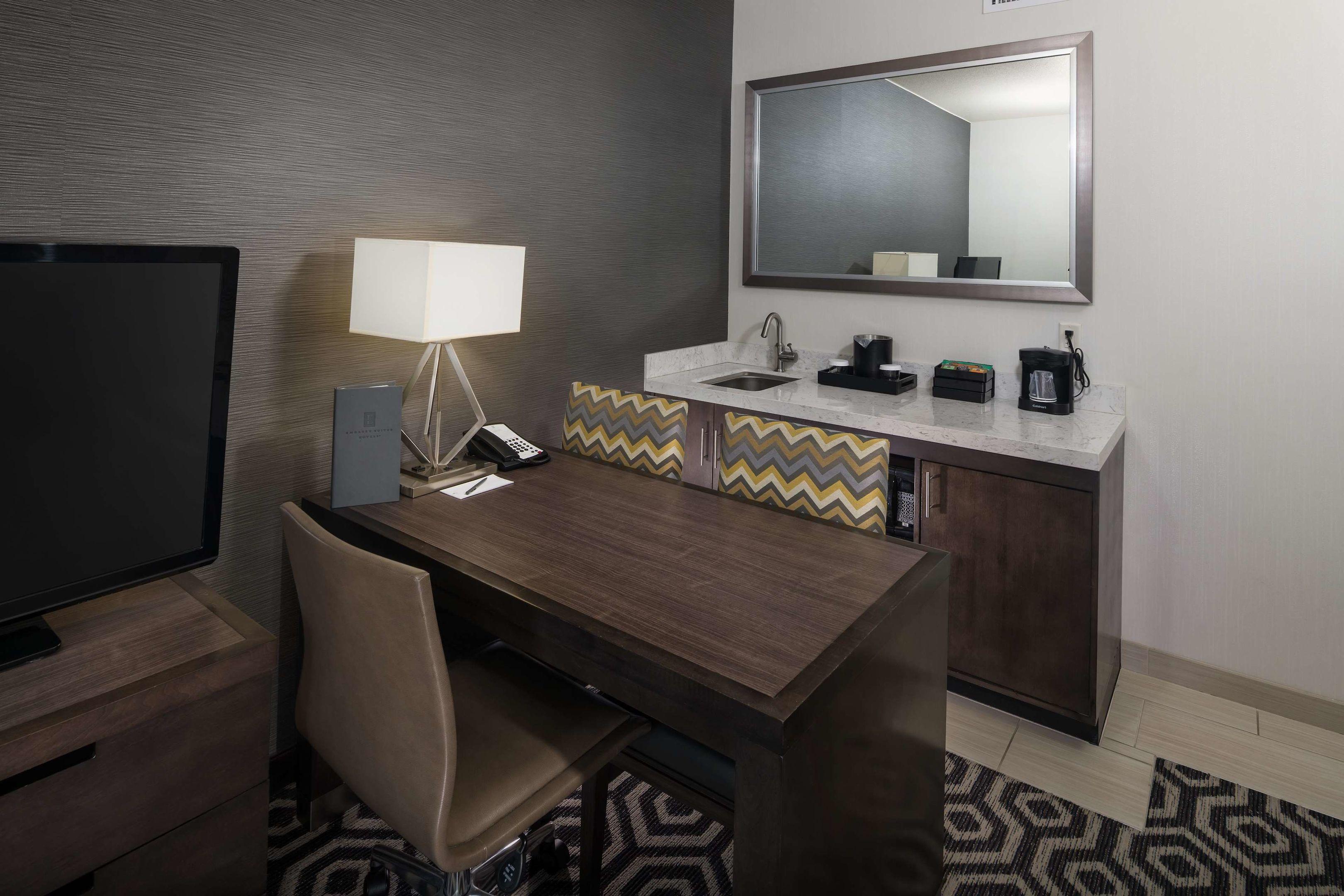 Embassy Suites Portland/Hillsboro — photo 5