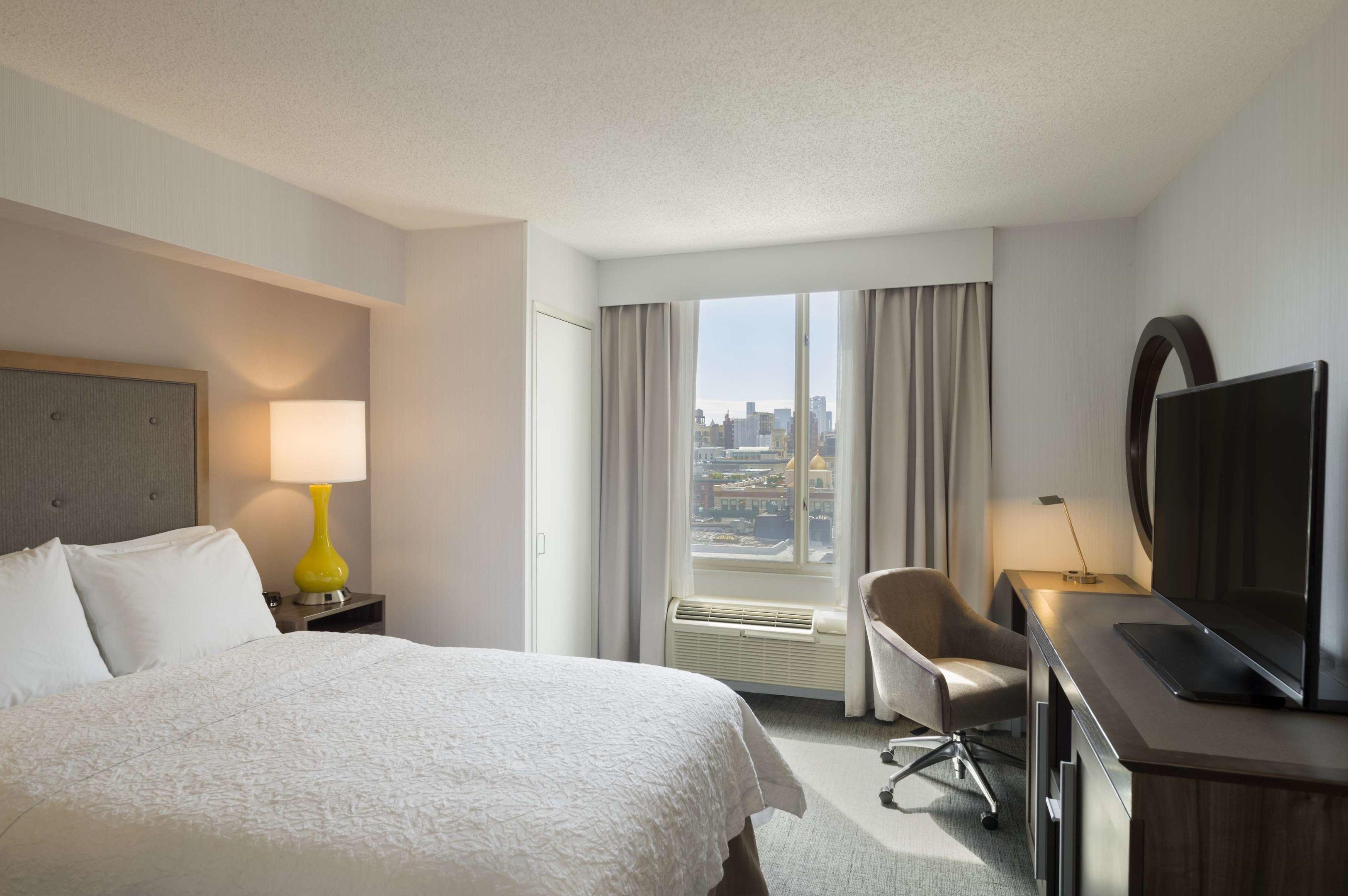 Hampton Inn Manhattan Chelsea — photo 4