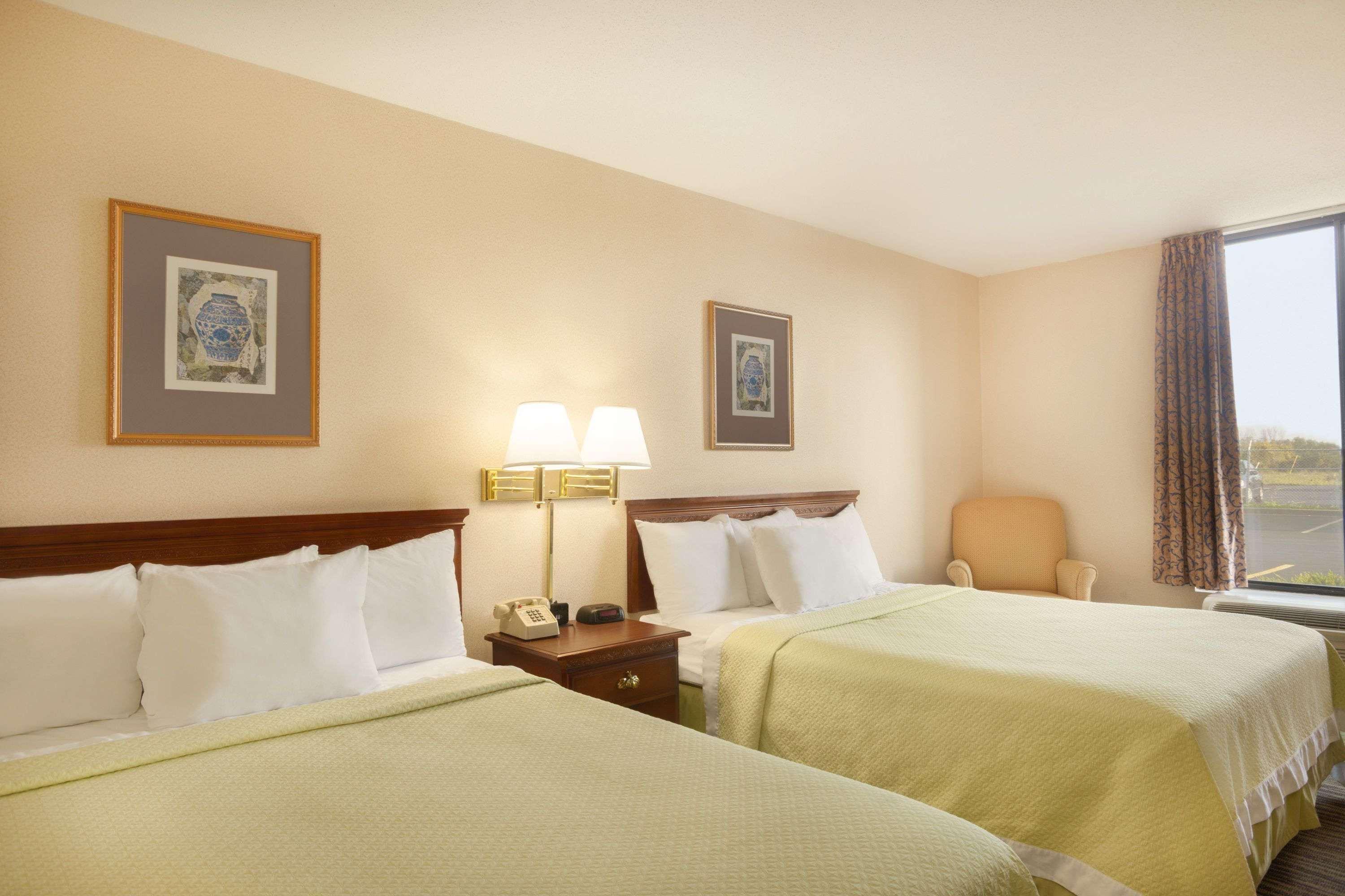 Days Hotel Buffalo Airport — photo 3