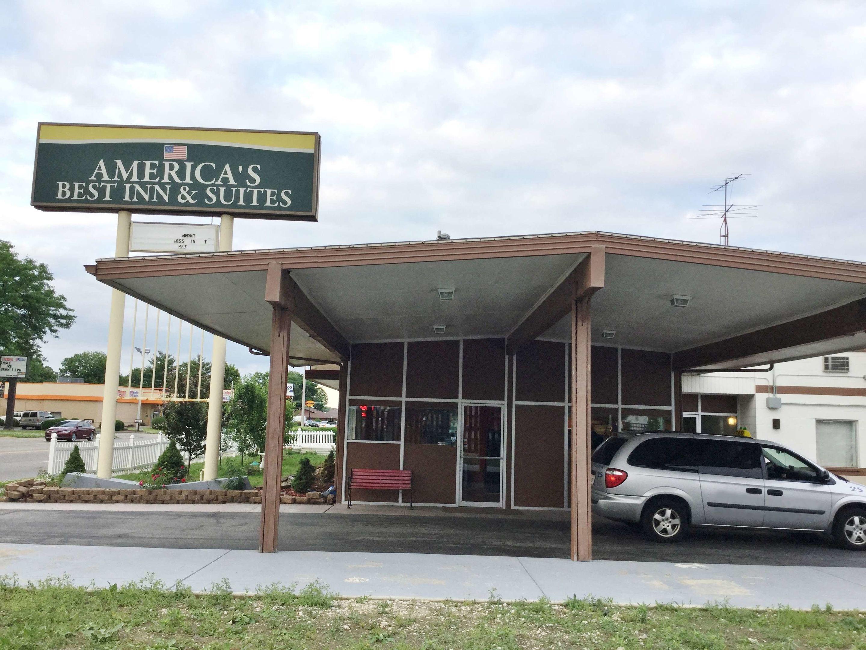 America's Best Inn - Urbana / Champaign — photo 3