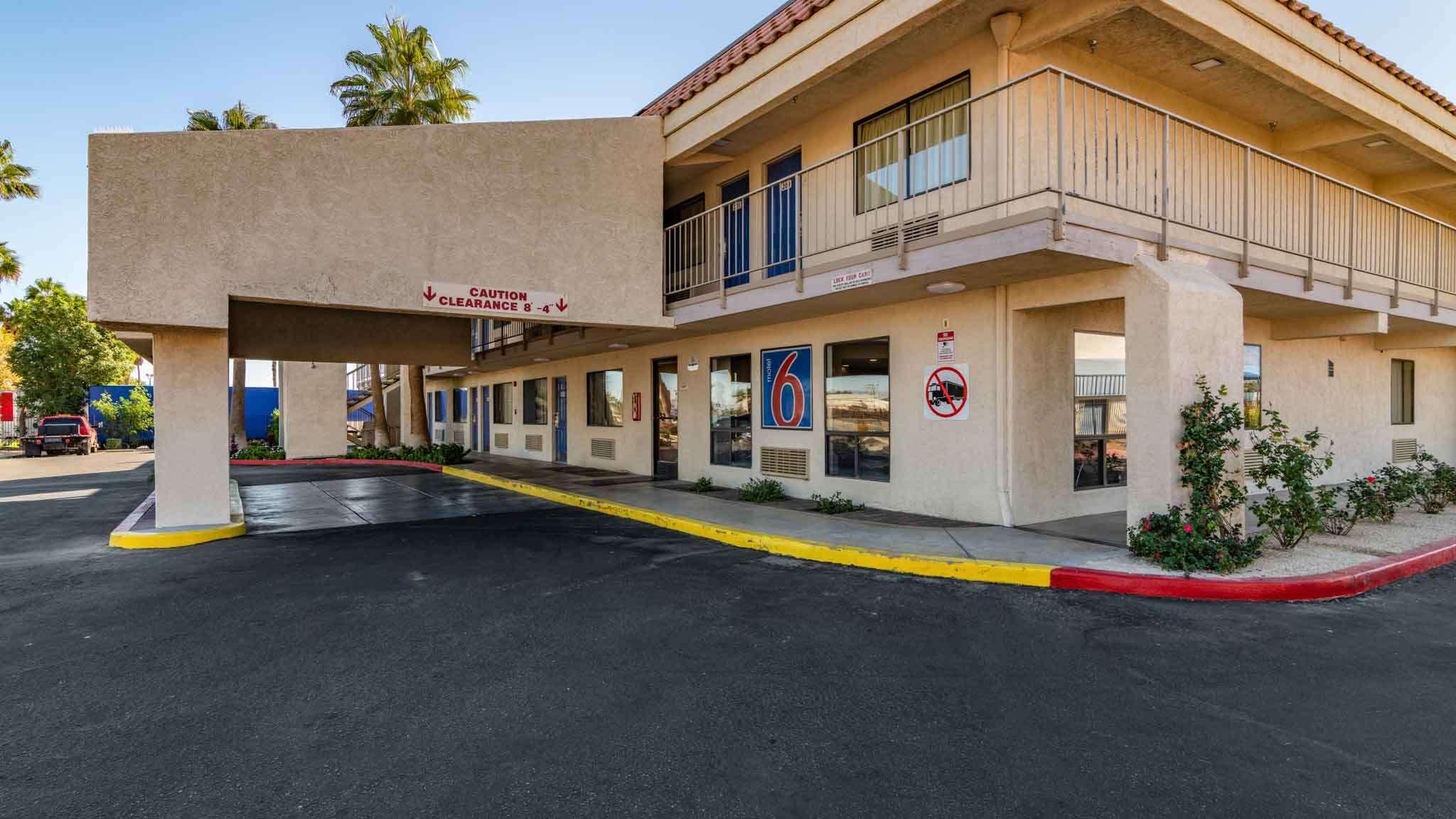 Motel 6 Thousand Palms — photo 5