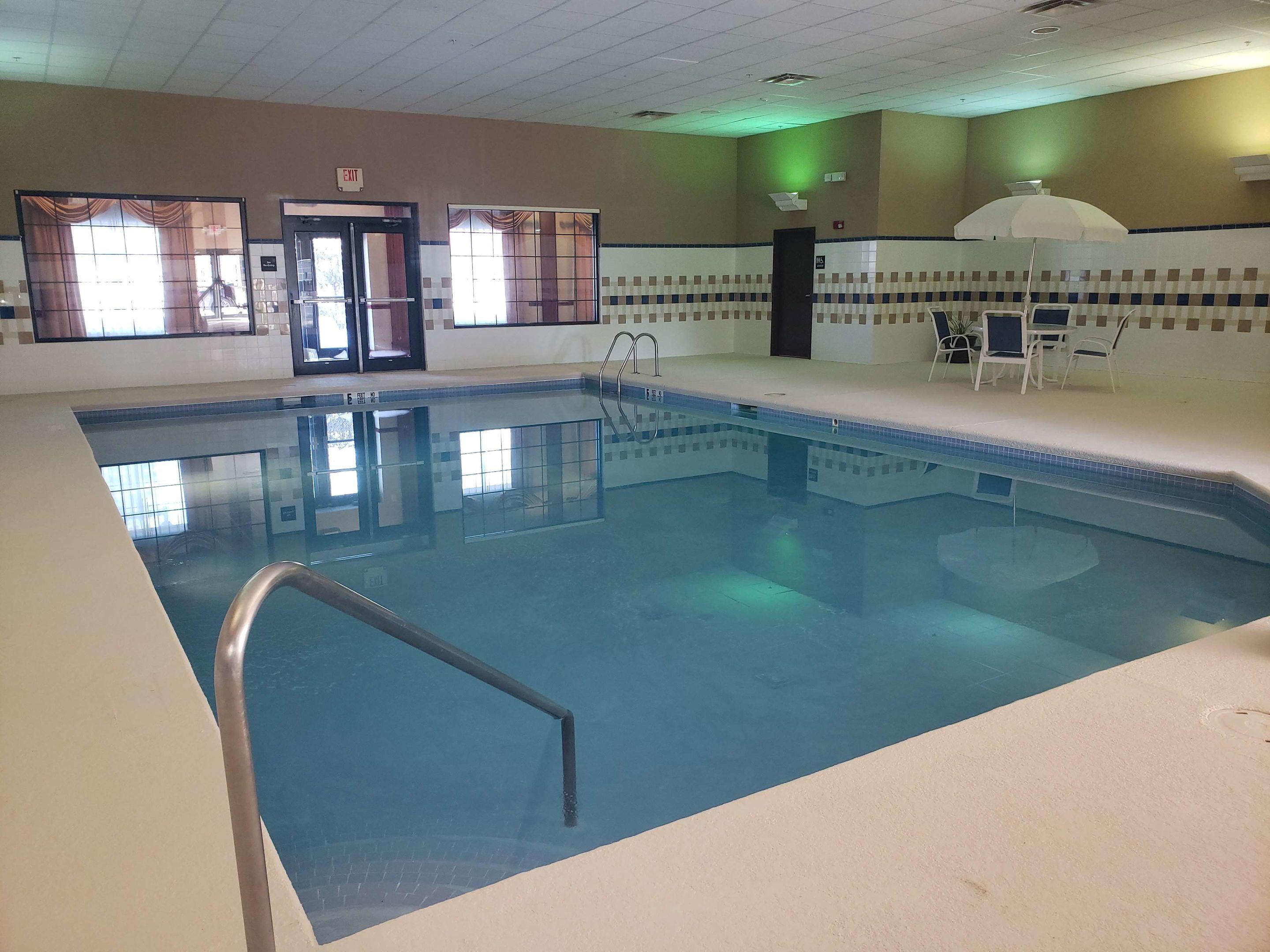Hampton Inn East Aurora — photo 4