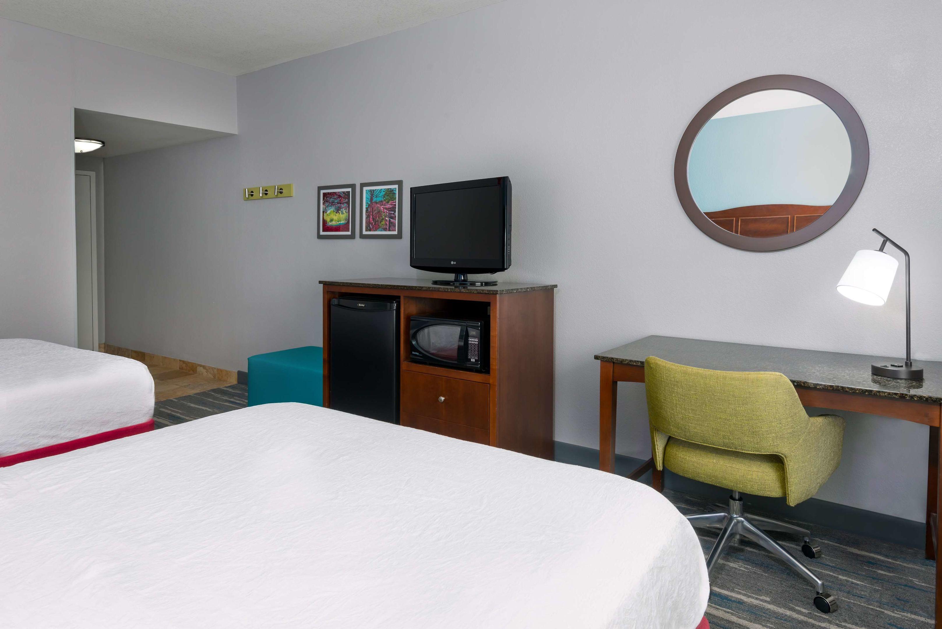 Hampton Inn and Suites-Winston-Salem/University Area NC — photo 4