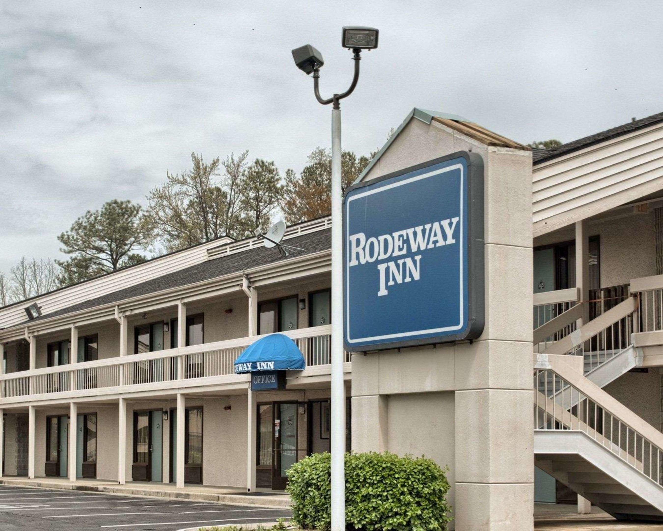 Rodeway Inn — photo 4