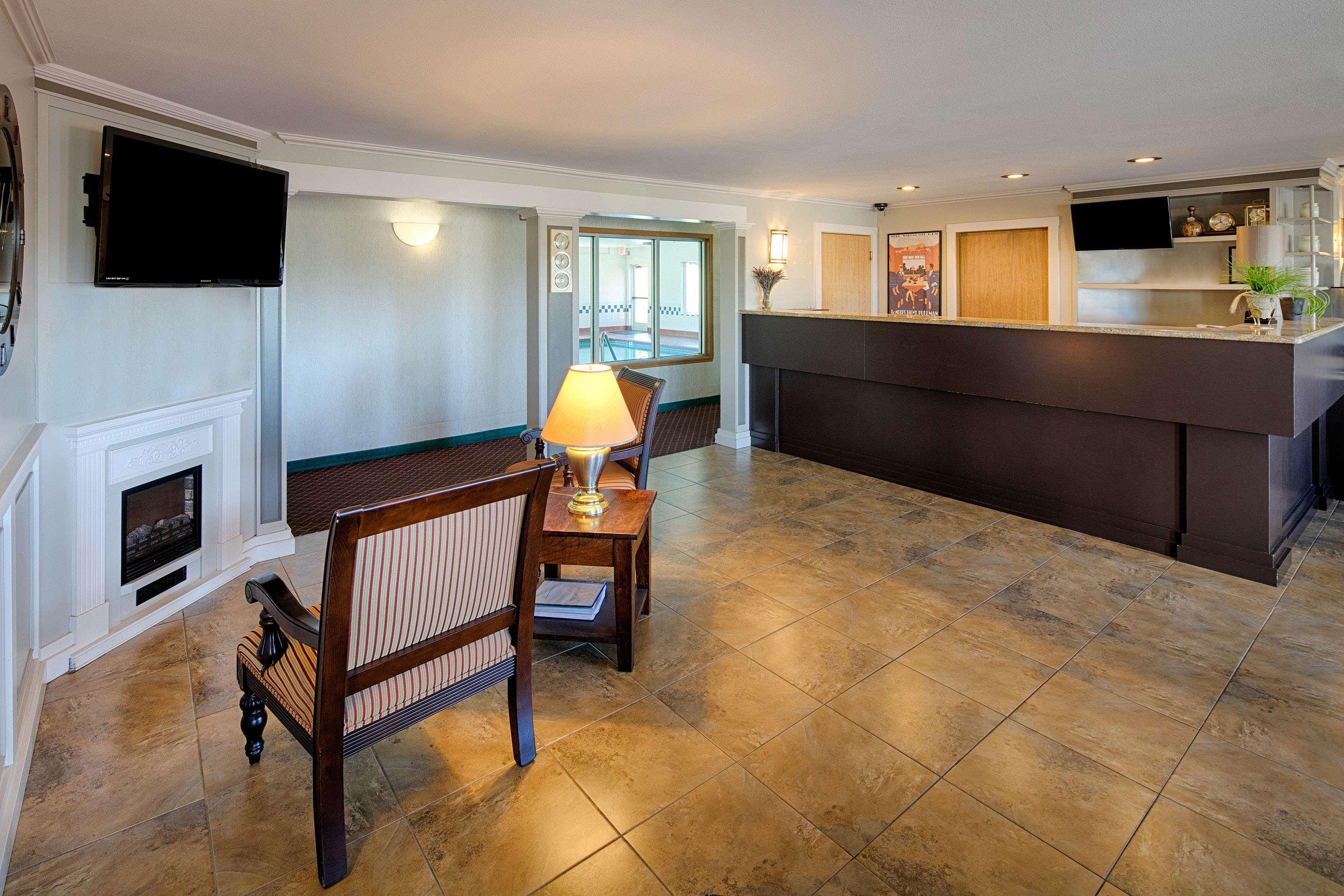 Red Lion Inn & Suites Sequim at Olympic National Park — photo 4