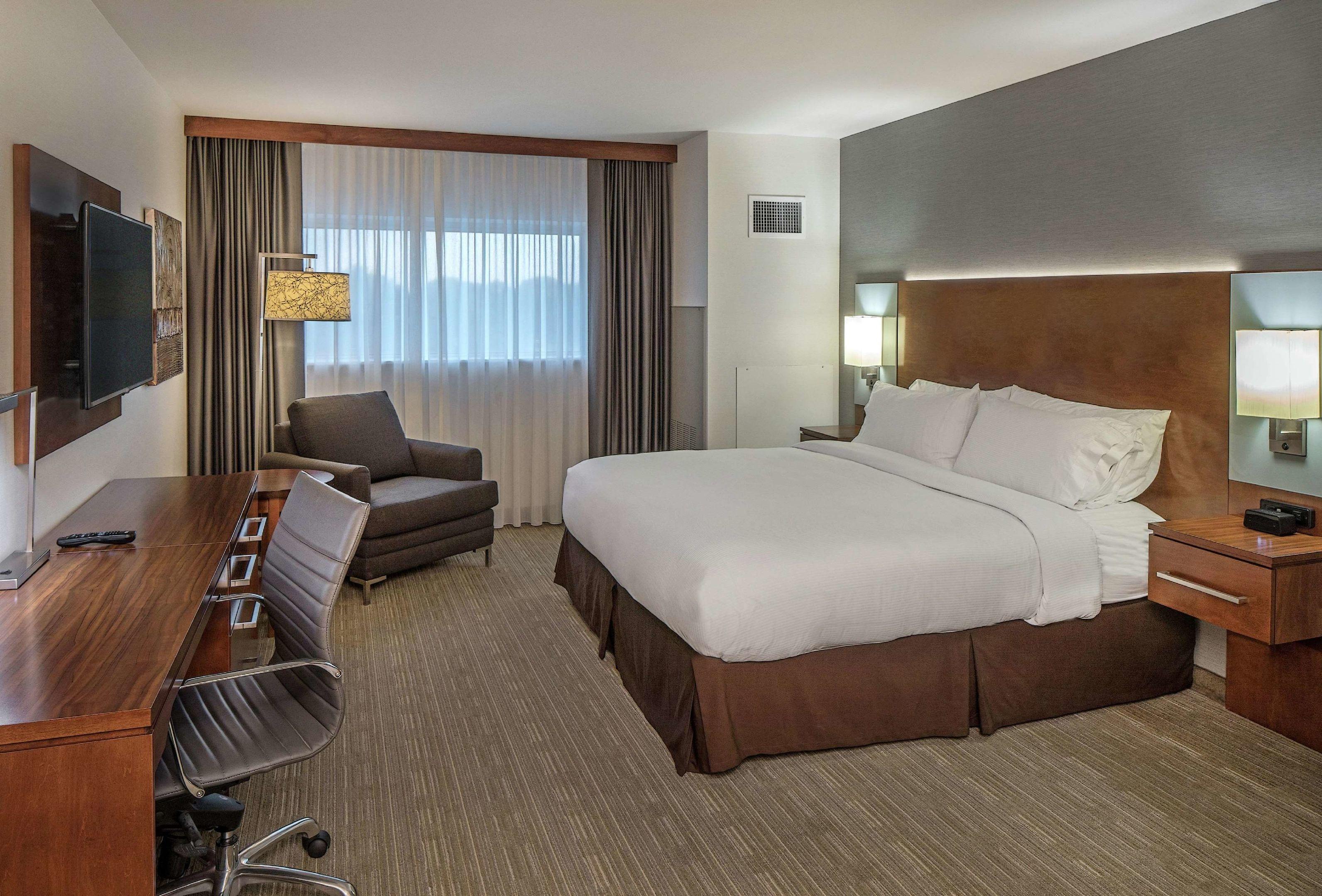DoubleTree By Hilton Omaha Southwest — photo 5