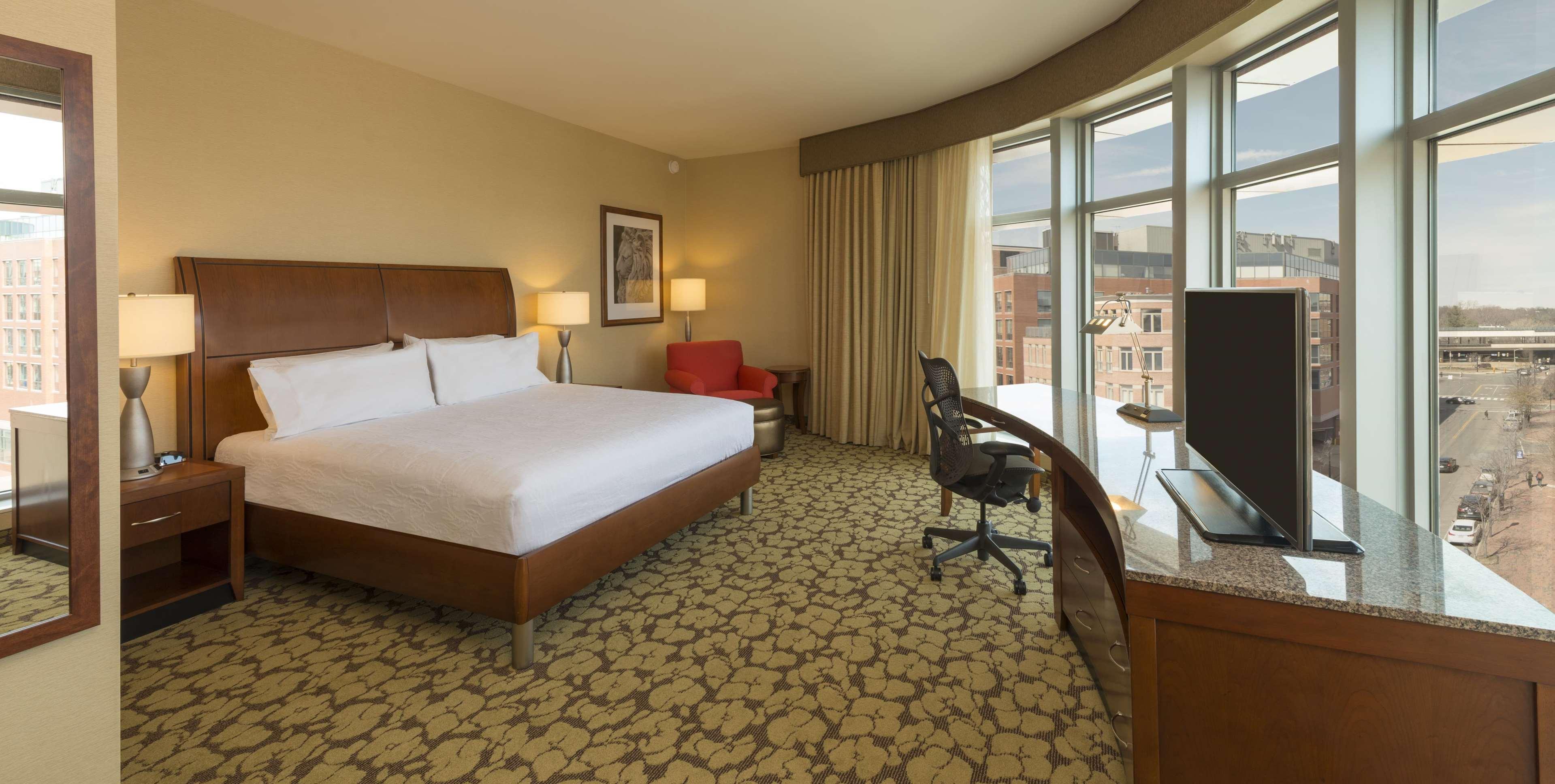 Hilton Garden Inn Alexandria Old Town King St. Metro — photo 4