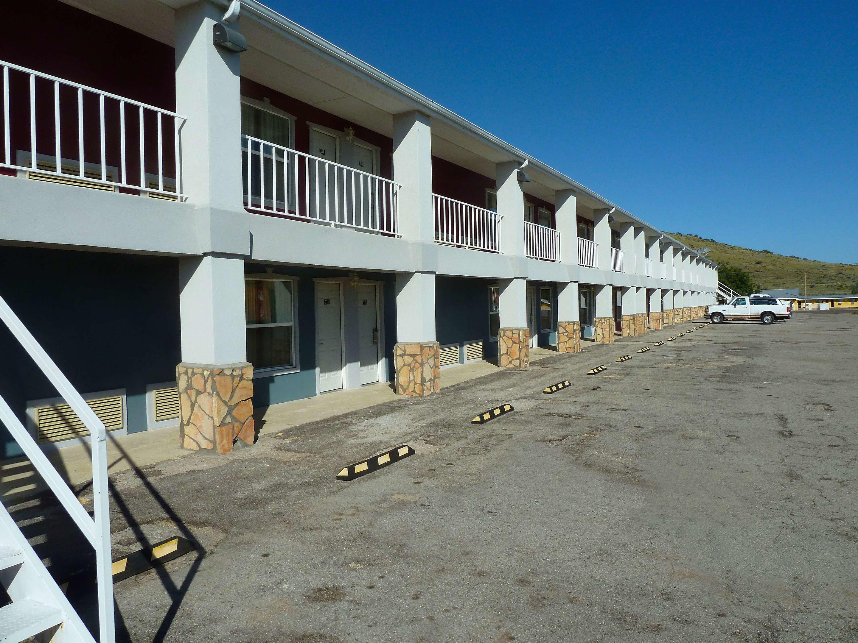 Americas Best Value Inn - Alpine, TX — photo 5