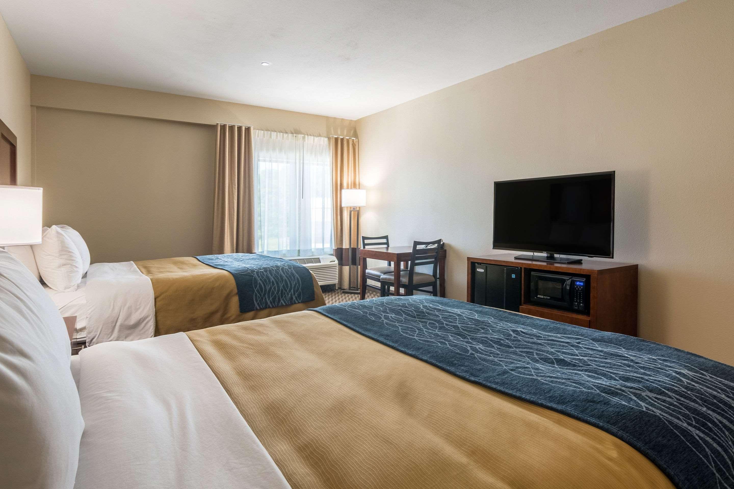 Comfort Inn Edwardsville — photo 4