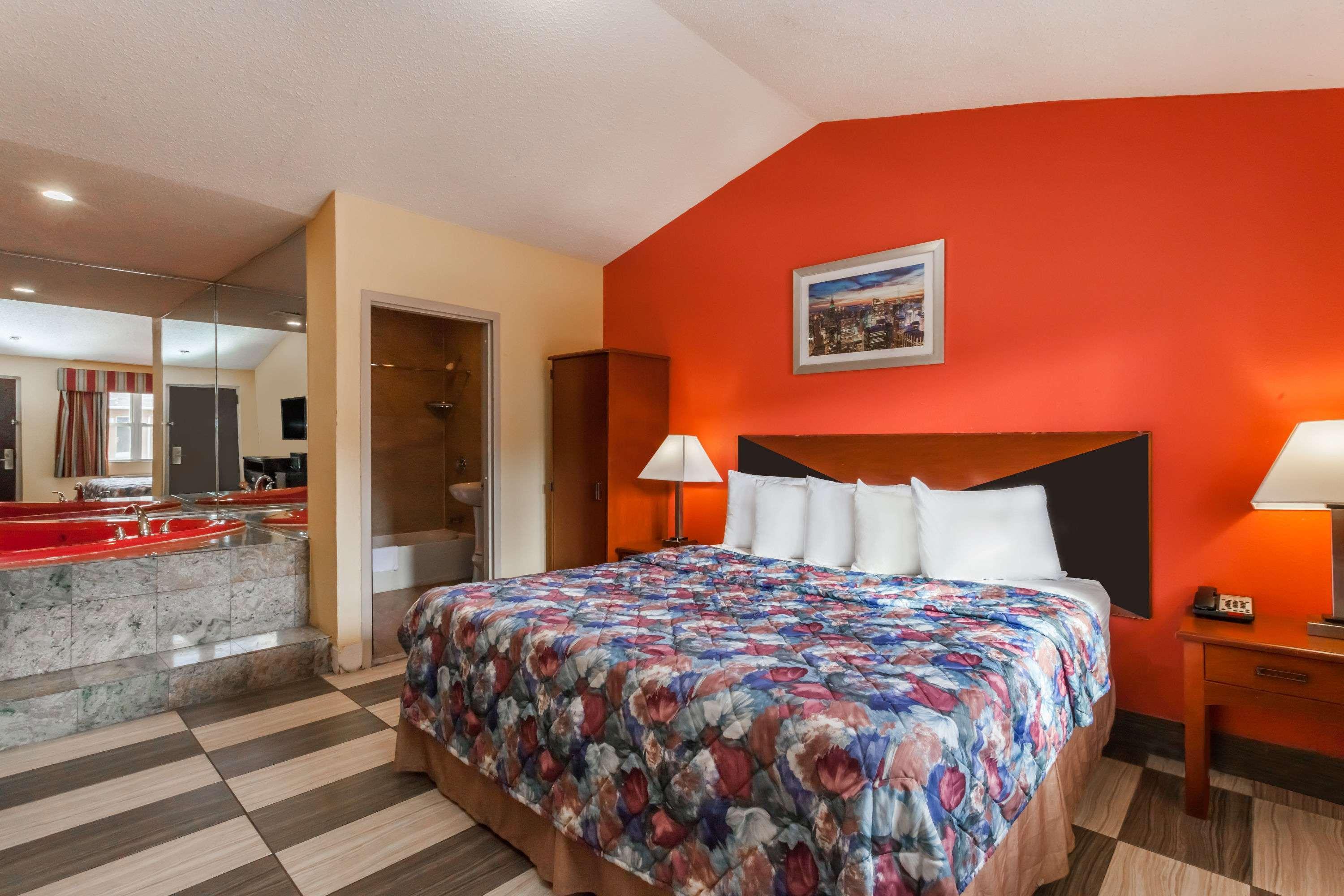 Travelodge Jersey City — photo 4