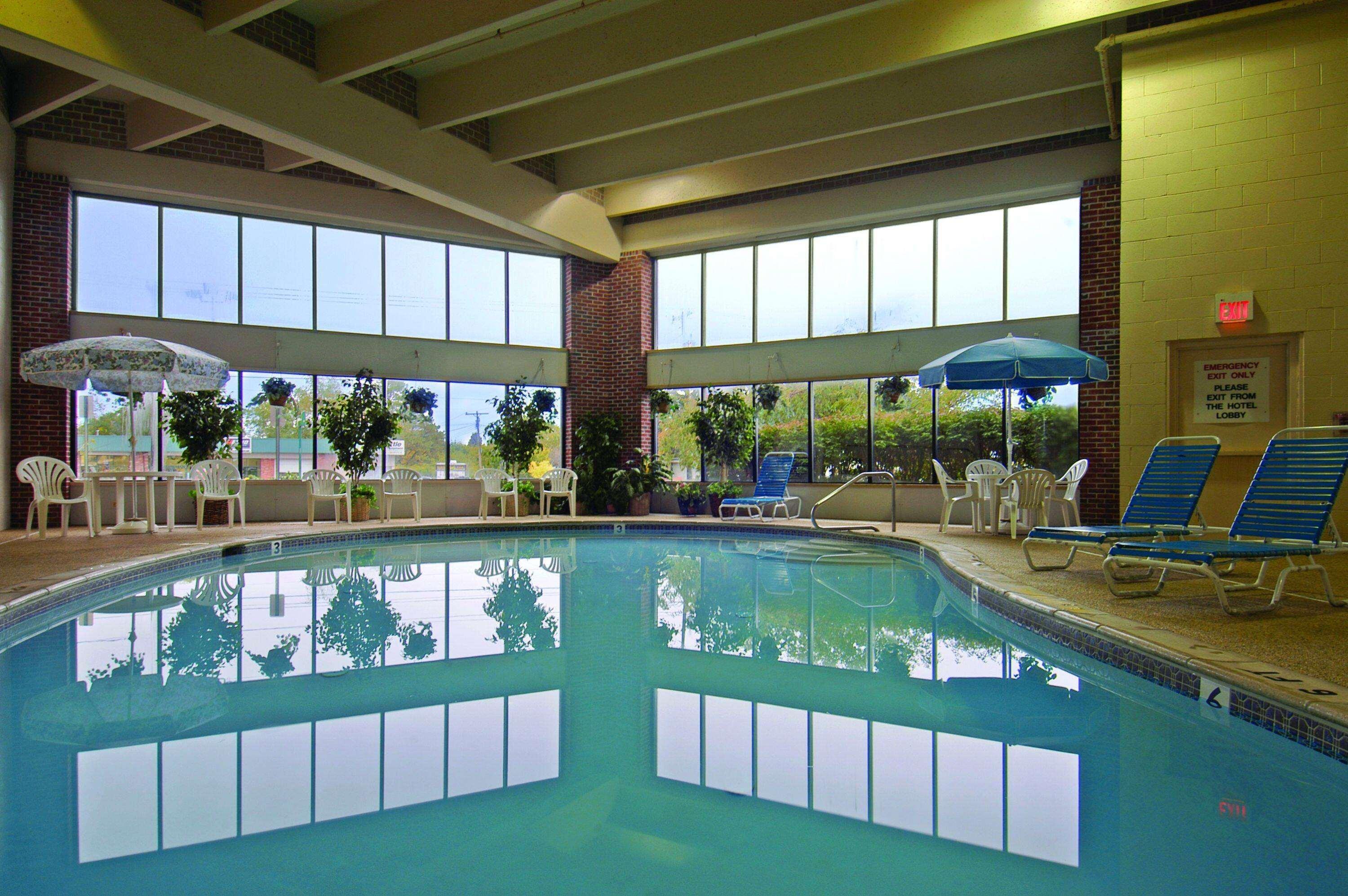 Howard Johnson Hotel South Portland — photo 4
