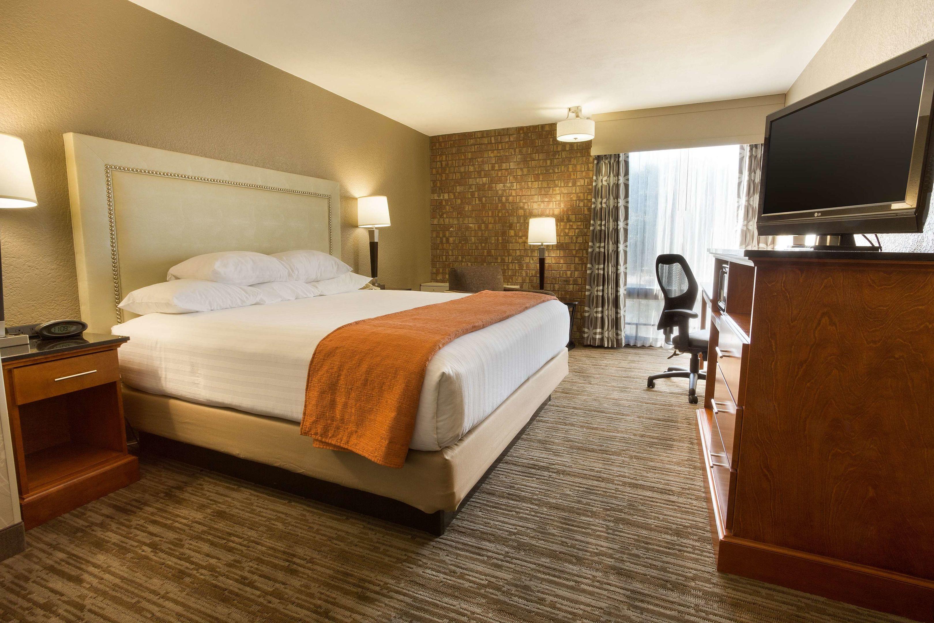 Drury Inn & Suites North Austin — photo 5
