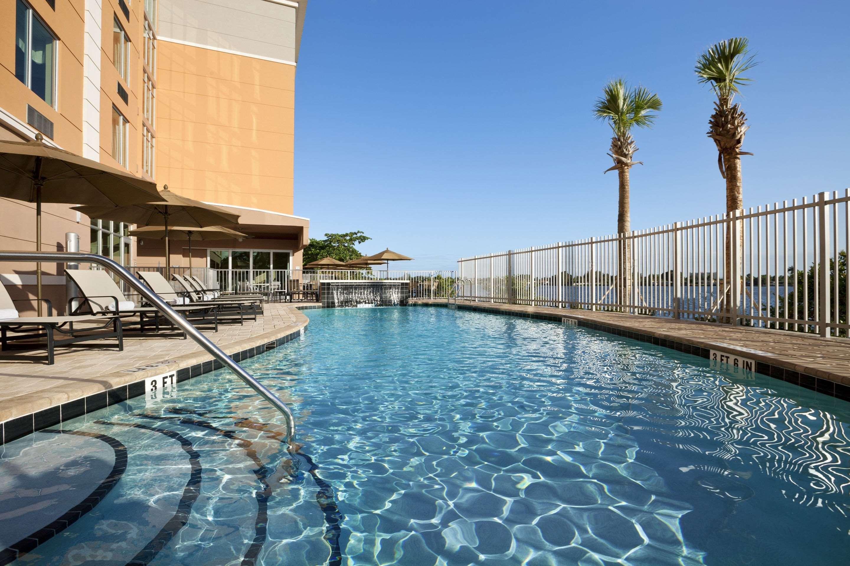 Cambria Hotel Miami Airport - Blue Lagoon — photo 3