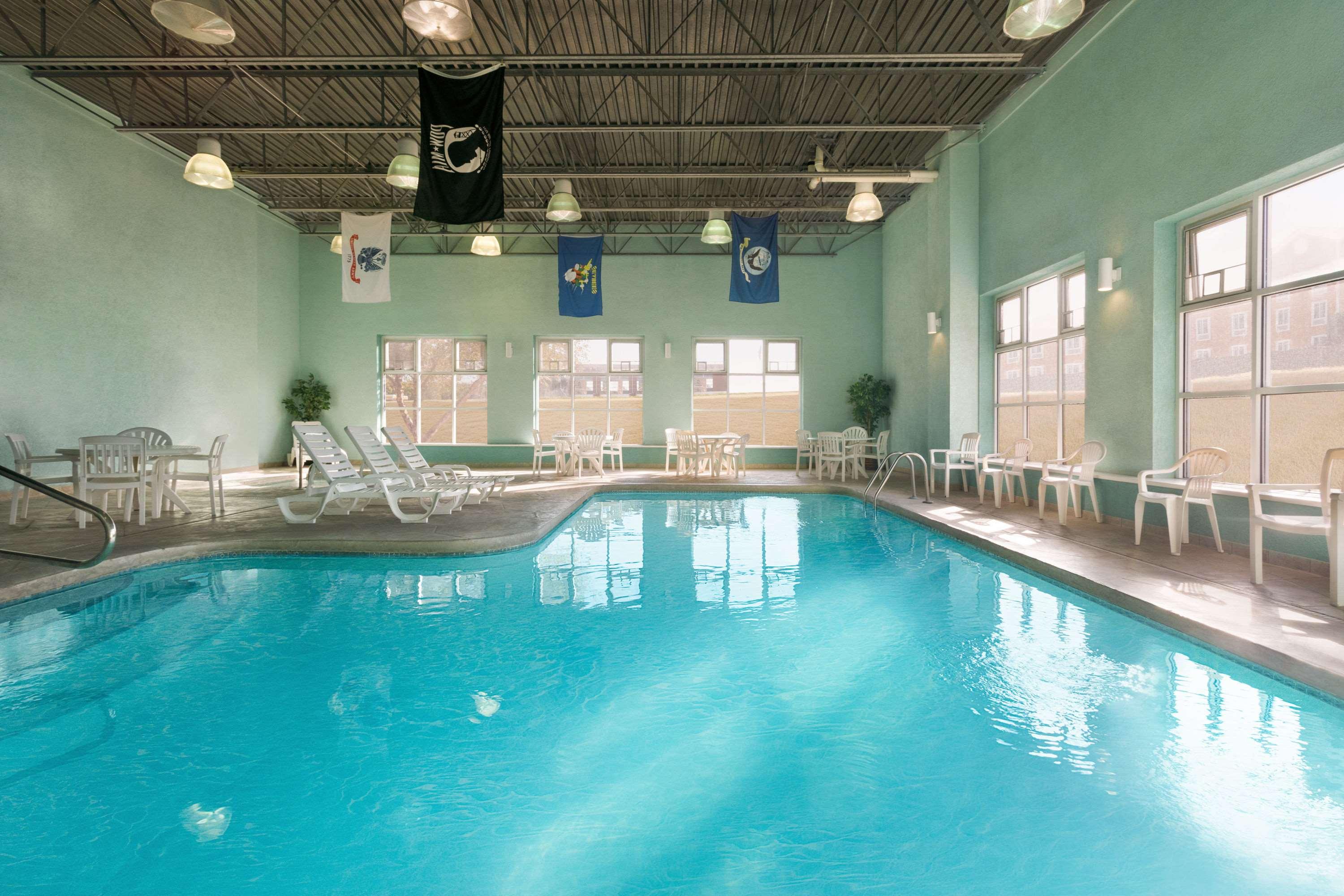 Baymont Inn and Suites Ft. Leonard/Saint Robert — photo 4