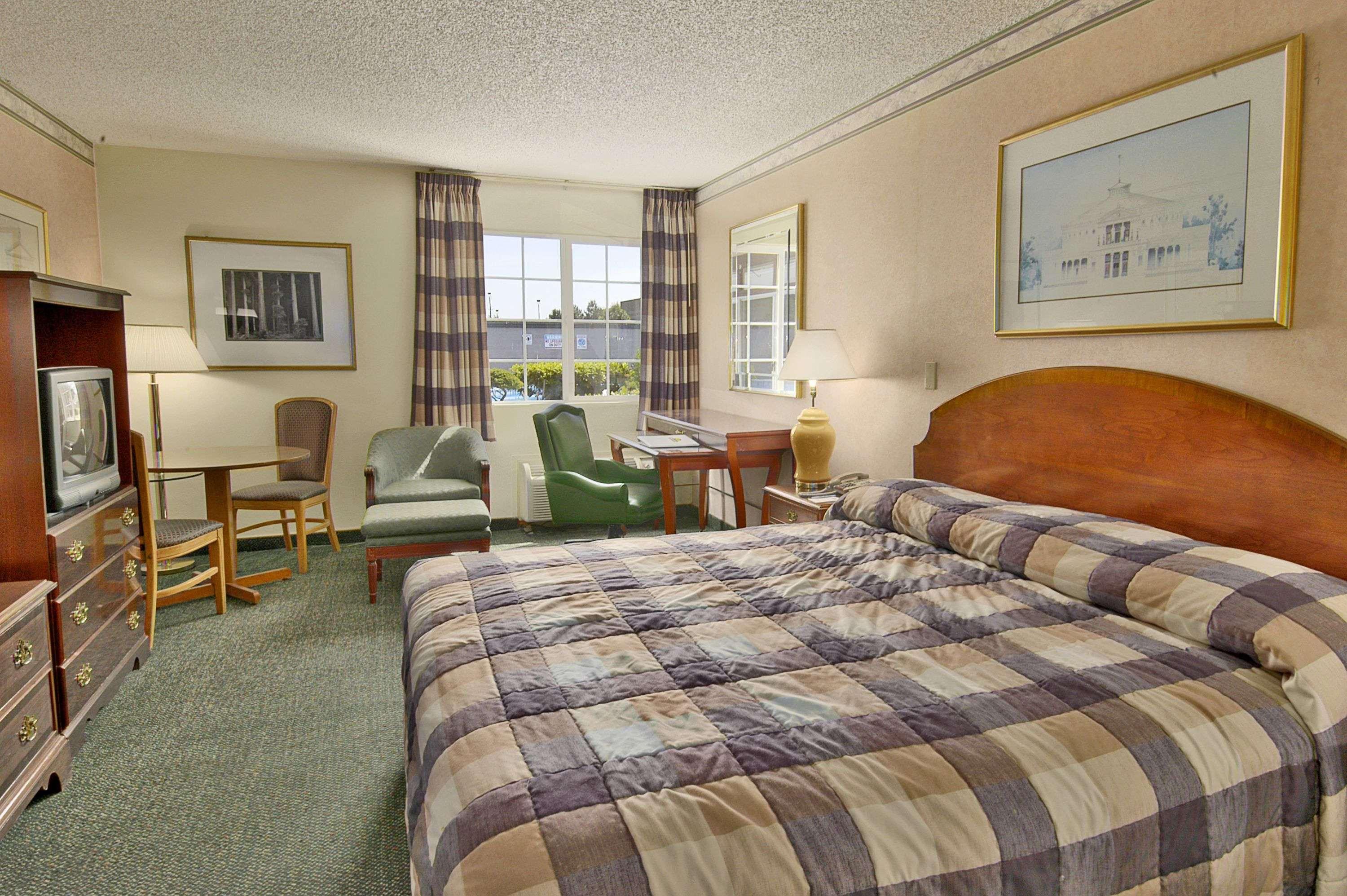 Days Inn by Wyndham Mt. Vernon — photo 4
