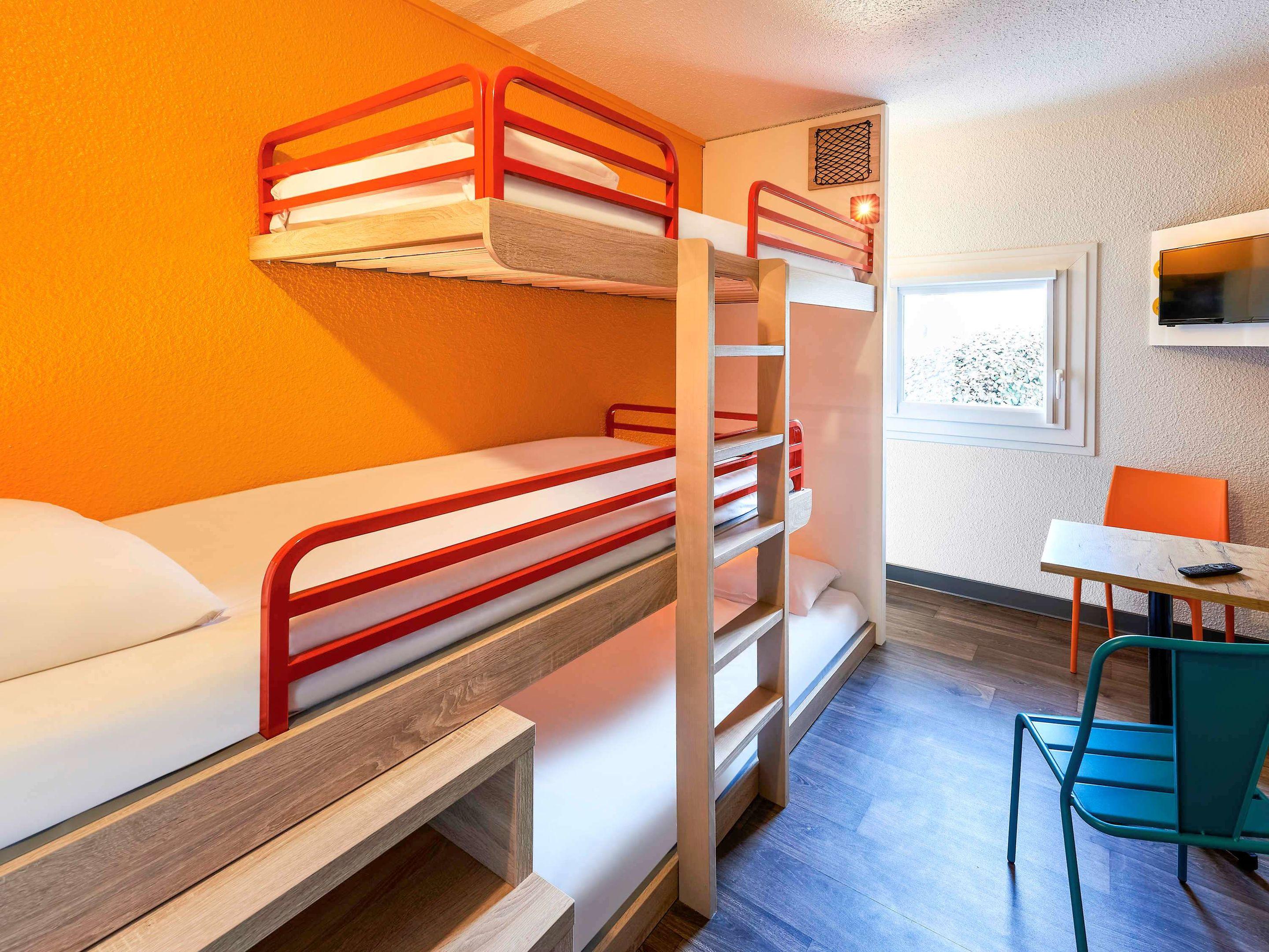 HotelF1 Lyon Bourgoin-Jallieu — photo 4