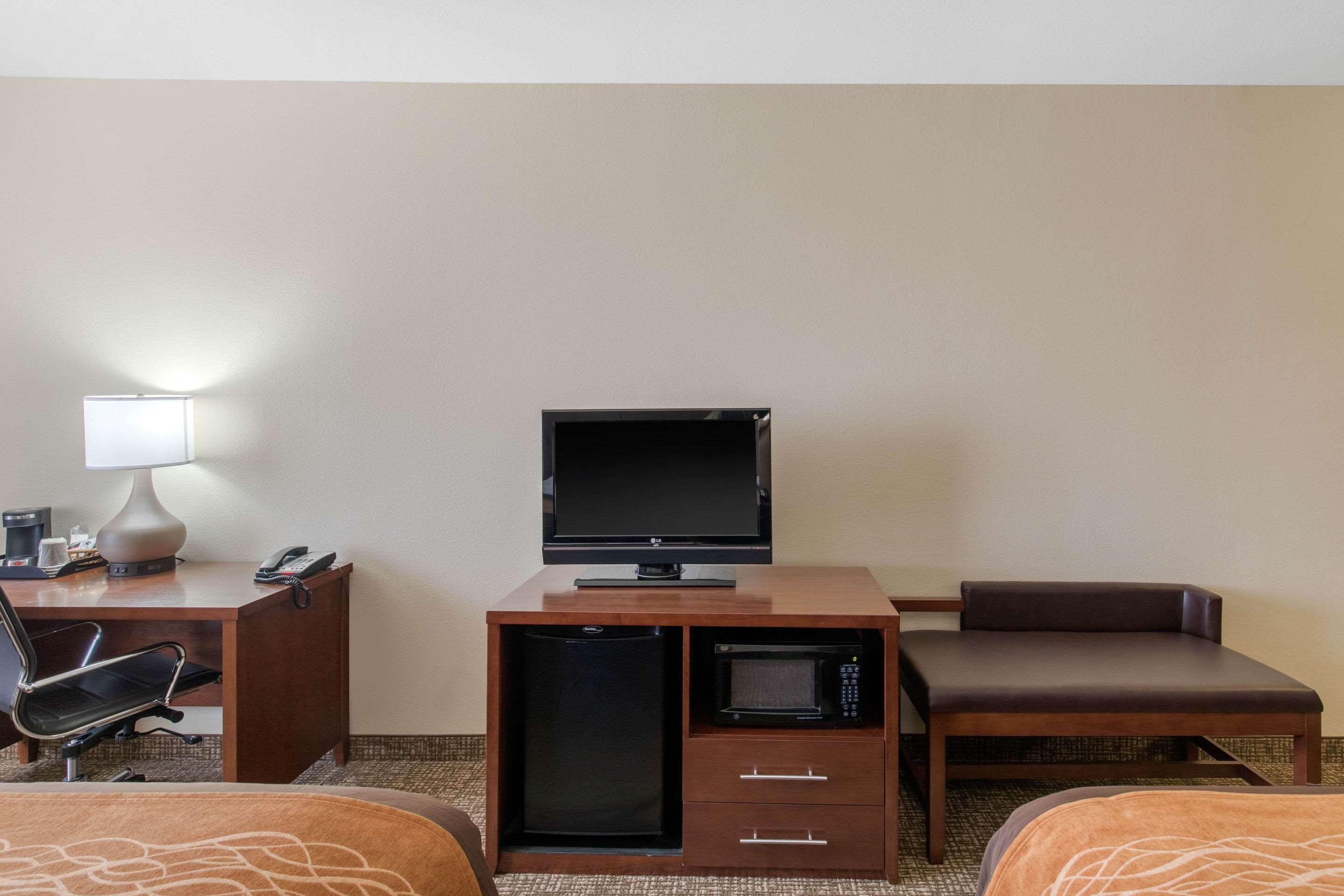Comfort Inn Near UNT — photo 4