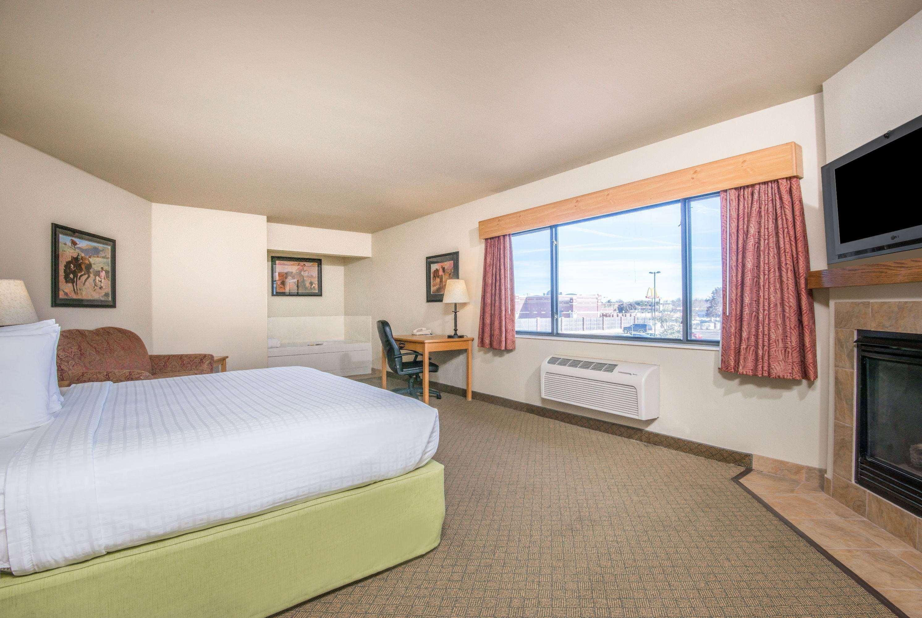 AmericInn by Wyndham Pampa Event Center — photo 4