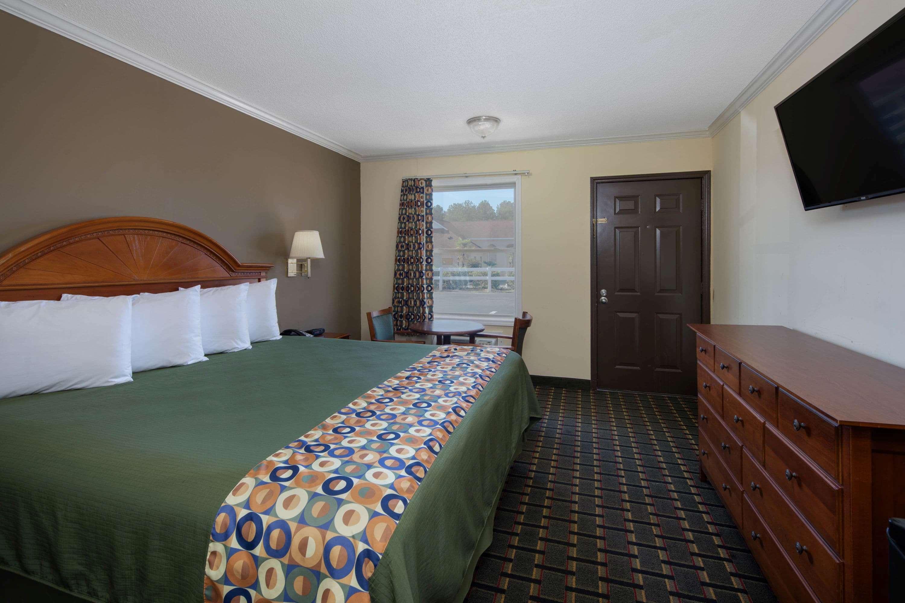 Travelodge by Wyndham Orangeburg — photo 5