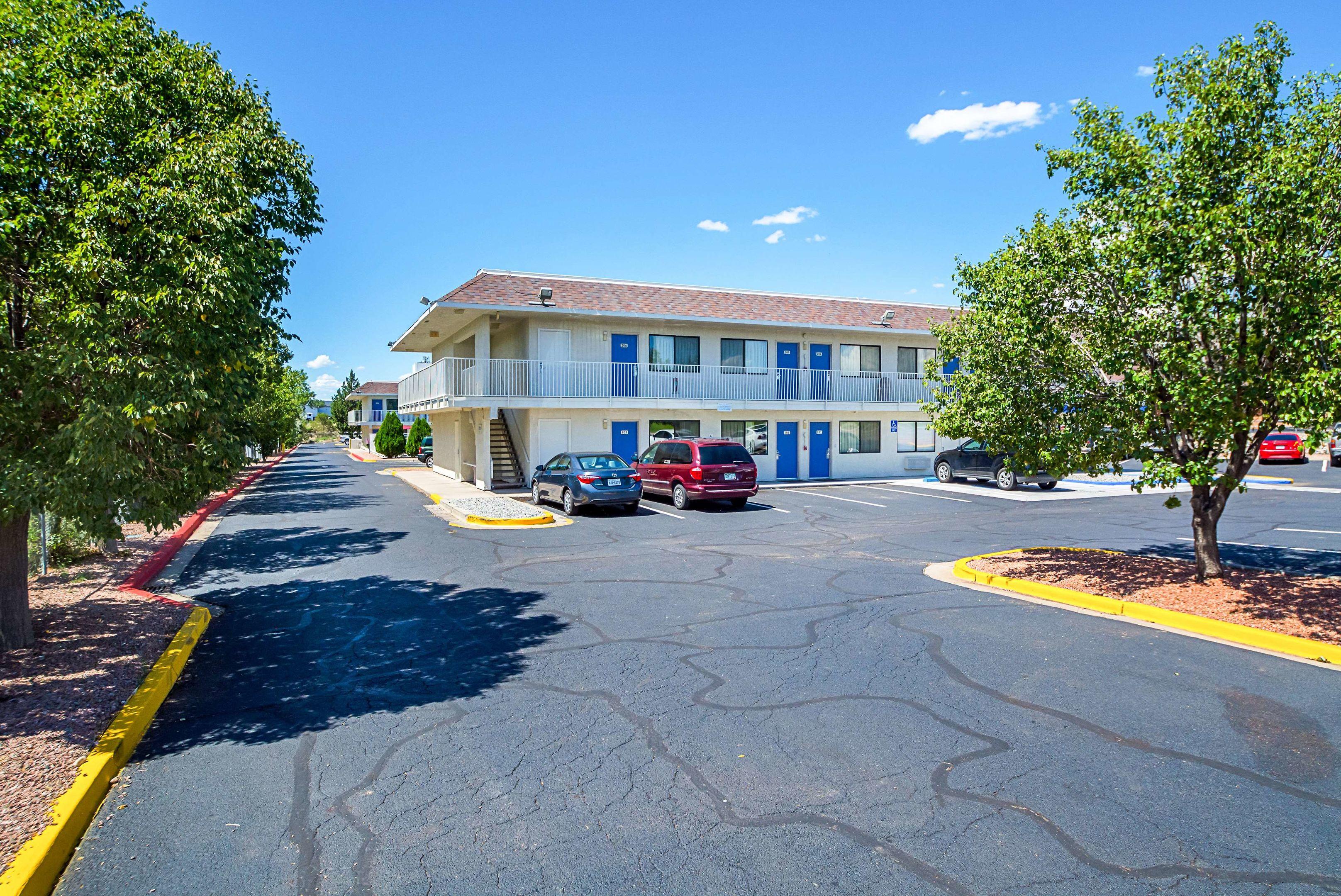 Motel 6 Pueblo I 25 — photo 5