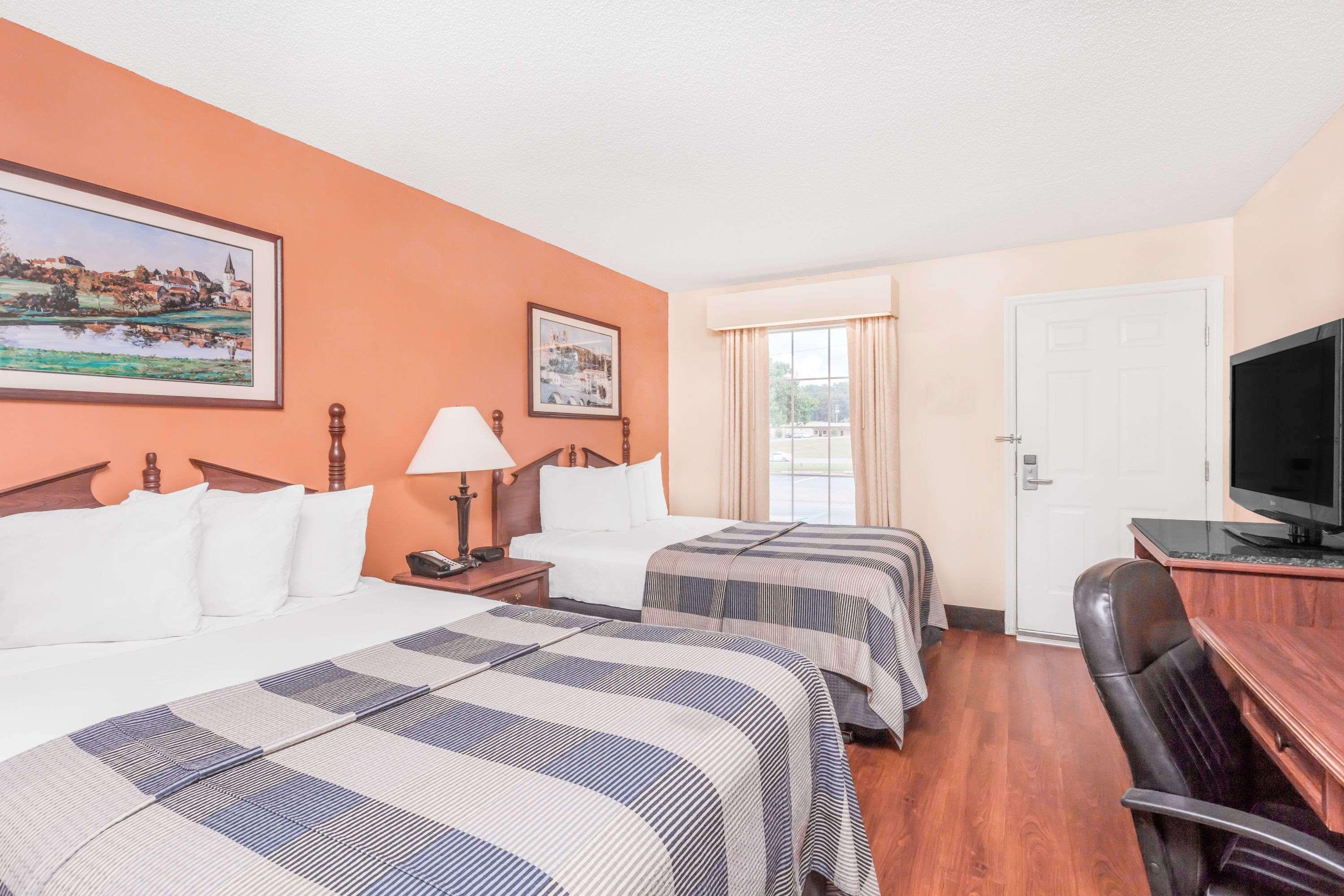 Days Inn Americus — photo 4