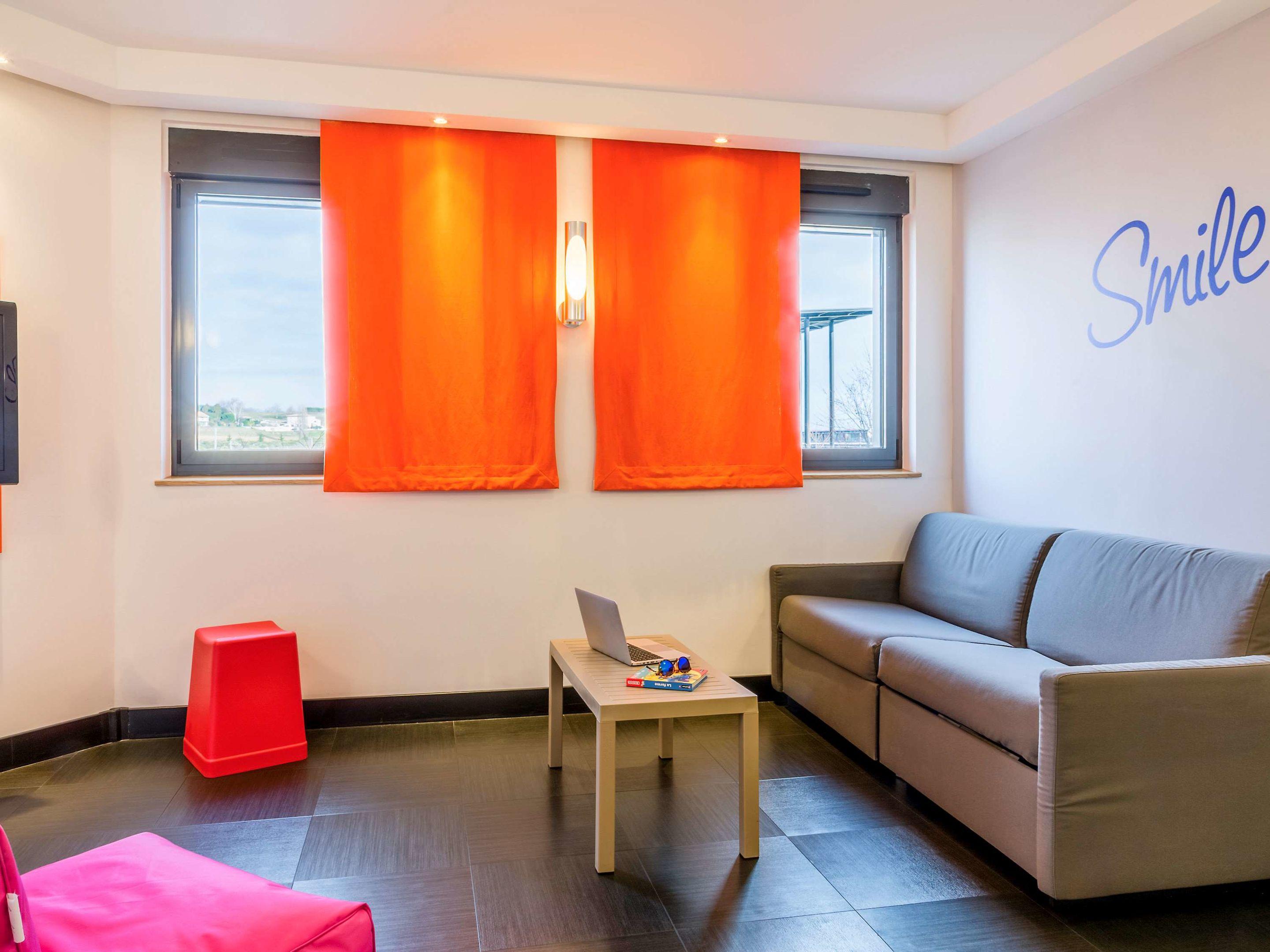 Ibis Styles Romans Valence Gare TGV Hotel — photo 4