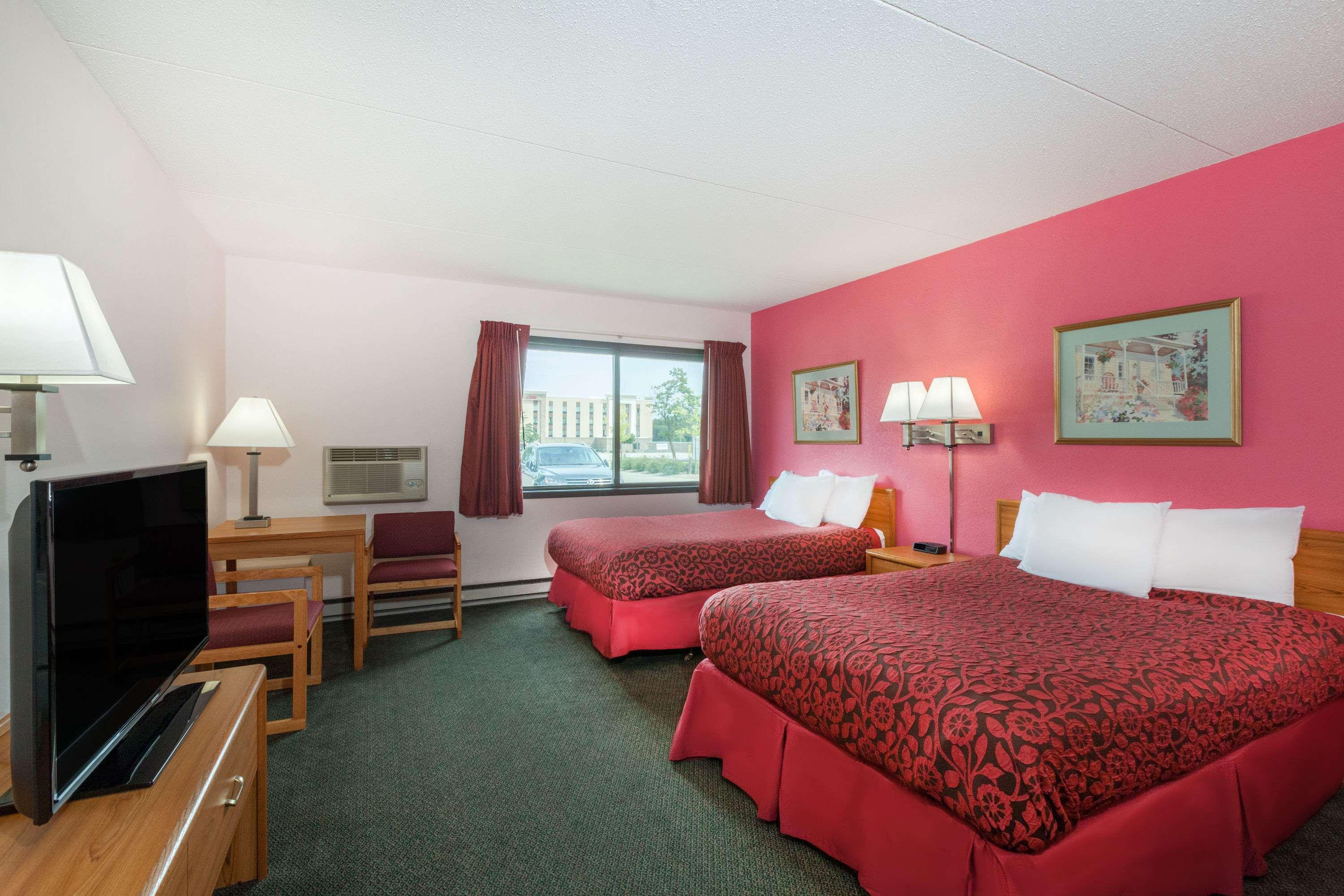 Days Inn by Wyndham Mason City — photo 5
