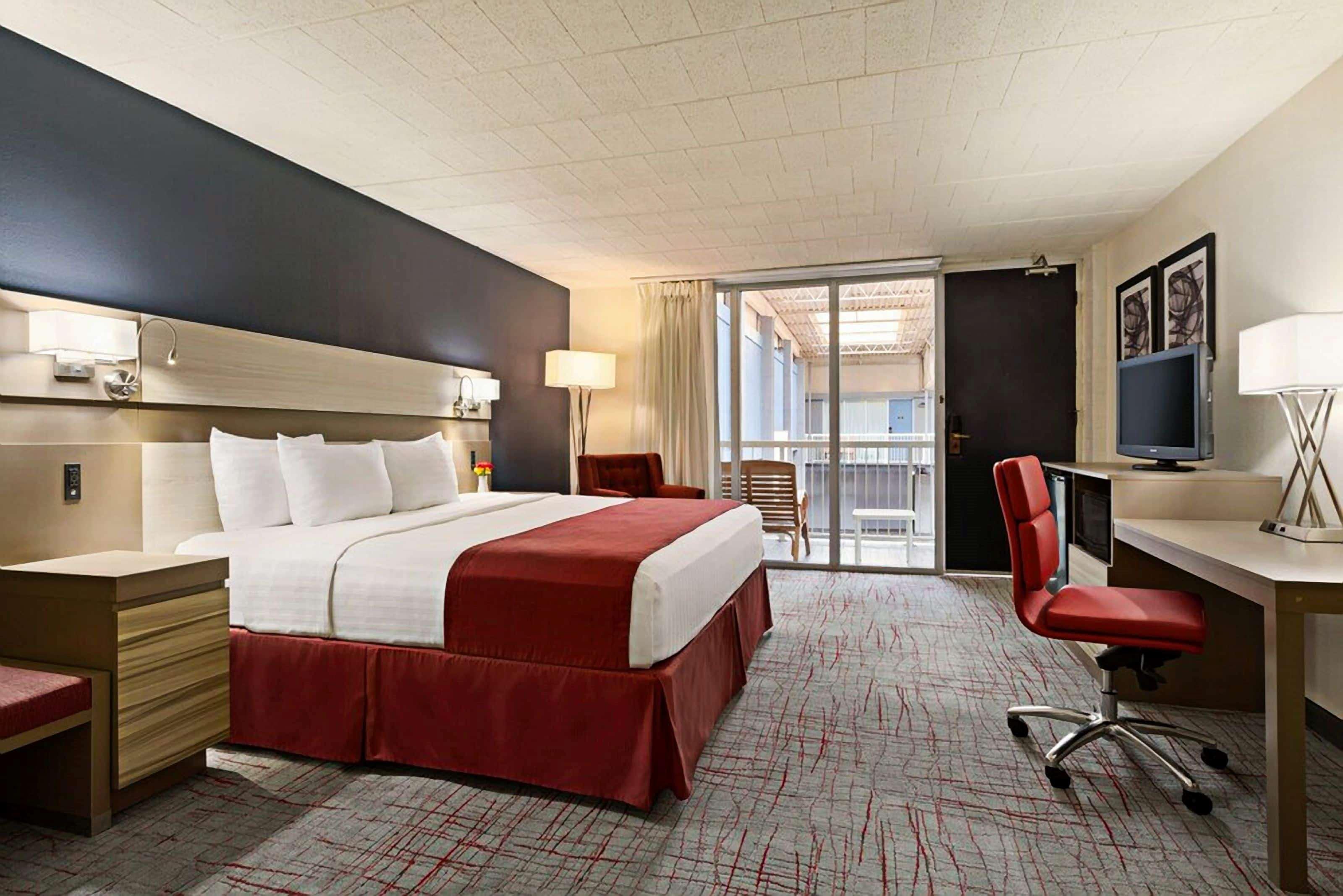 Ramada by Wyndham Clarion — photo 5